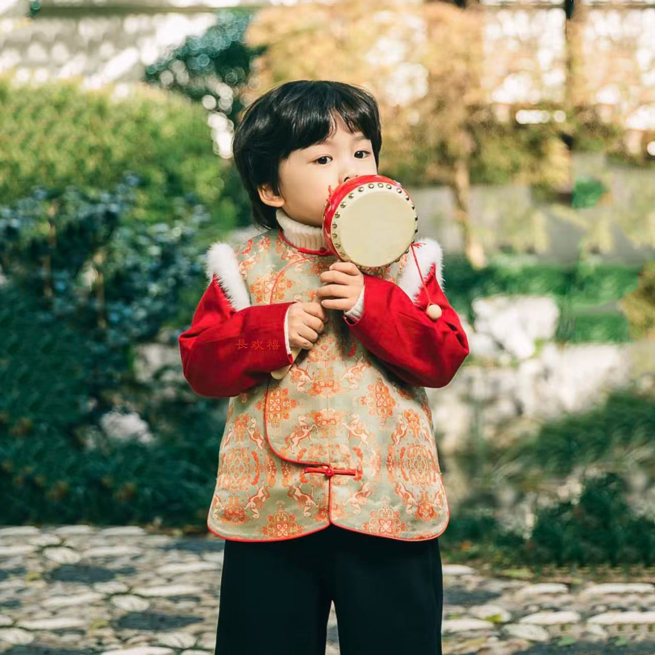 Gilet matelassé vert clair pour enfant "Printemps galopant"