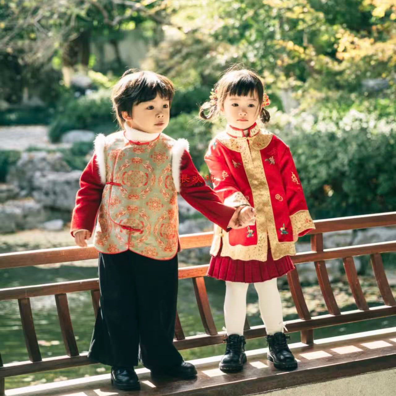 Gilet matelassé vert clair pour enfant "Printemps galopant"