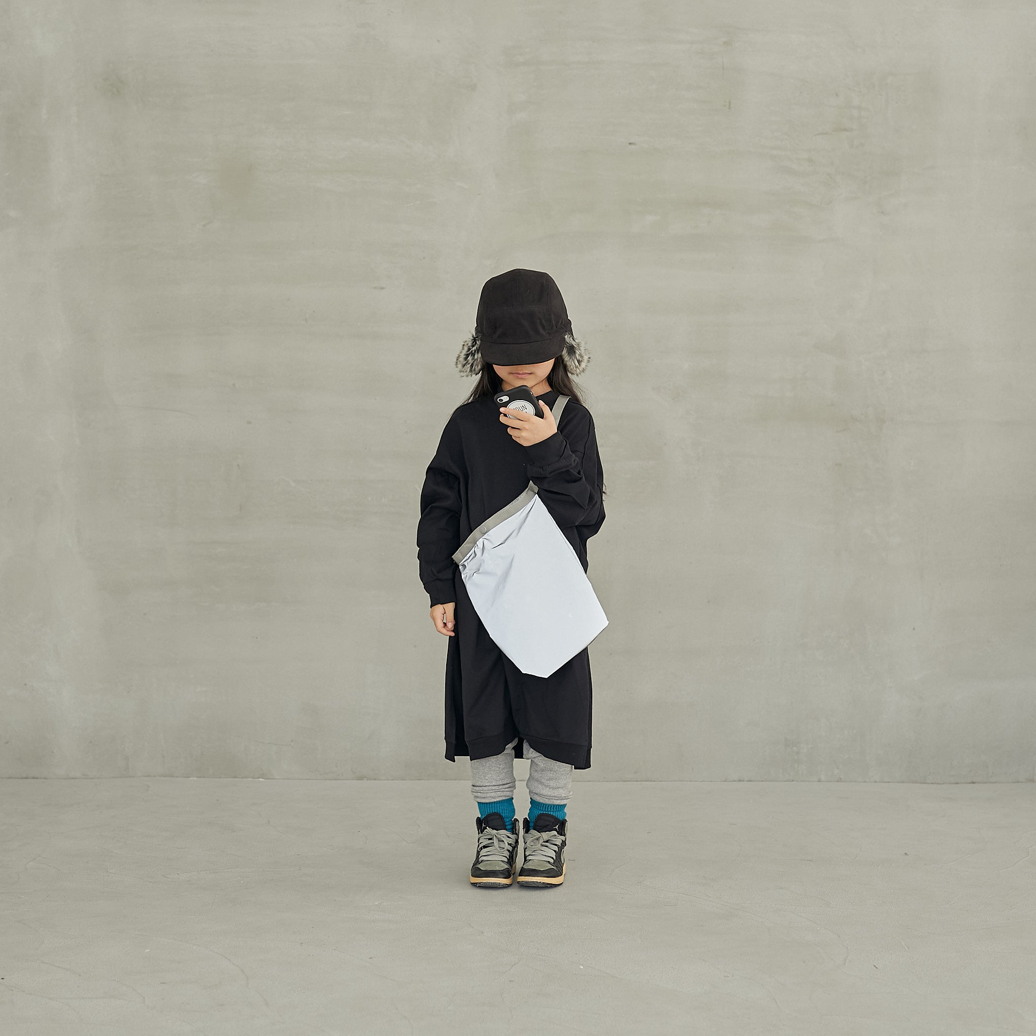 Boys & Girls Silver Diagonal Bag