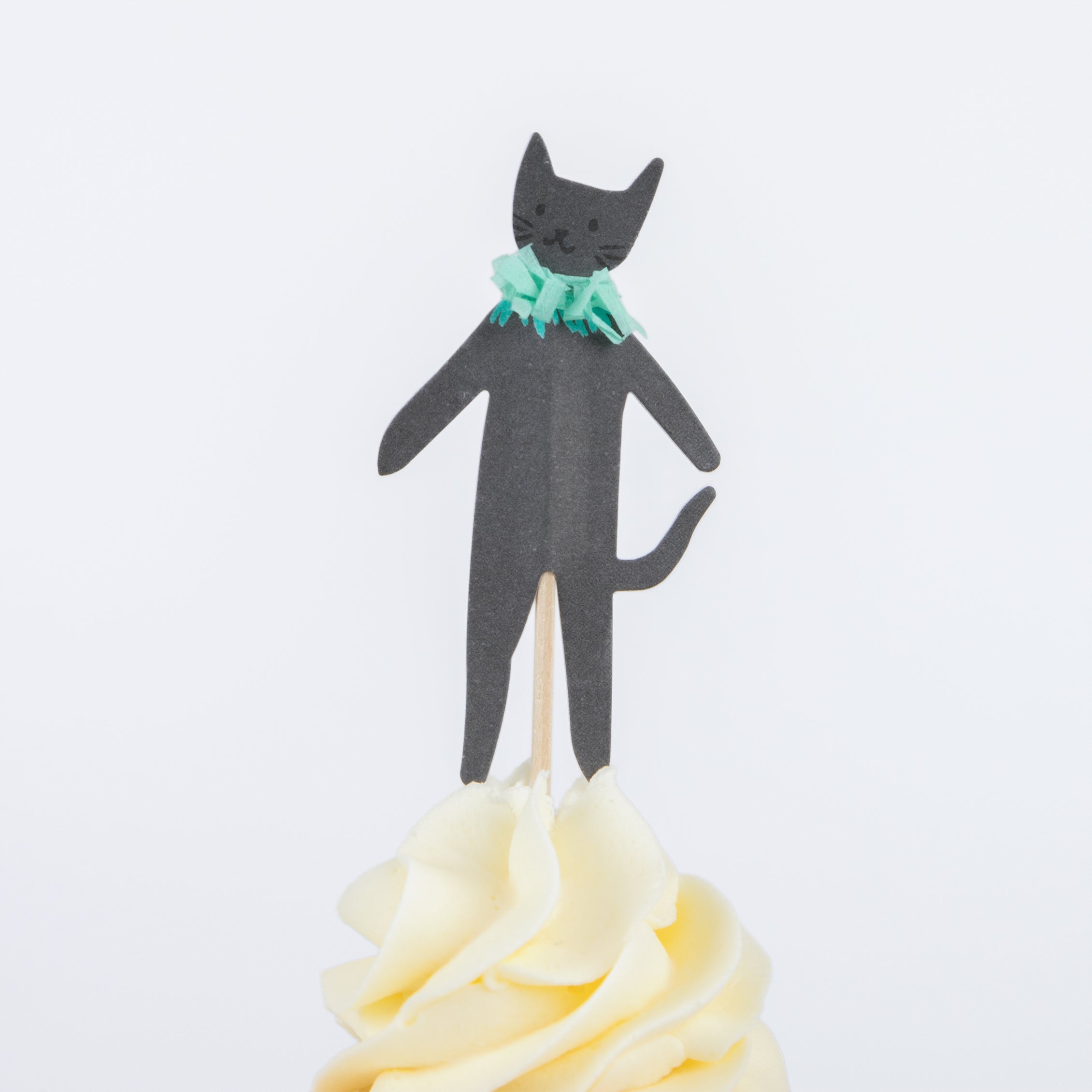 Happy Halloween Cupcake Kit(24 Pack)