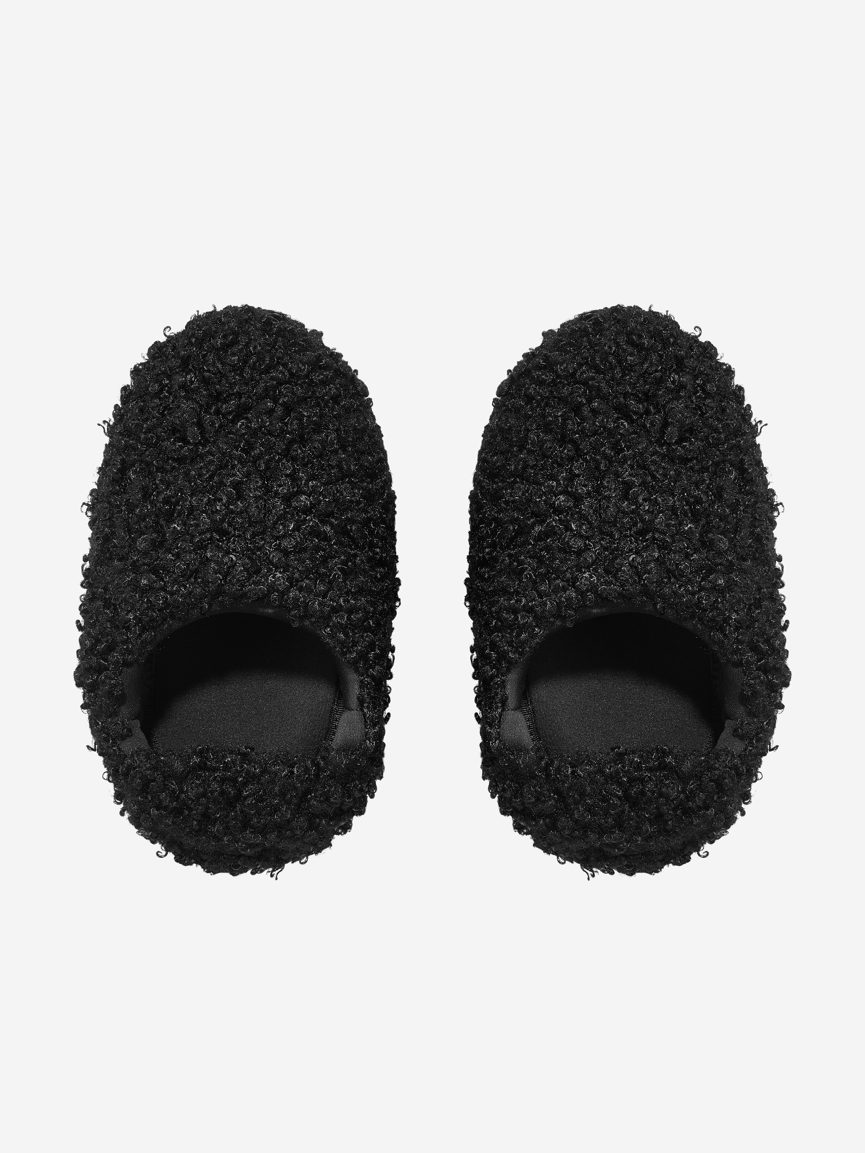 Kids Faux Curly Sandals in Black
