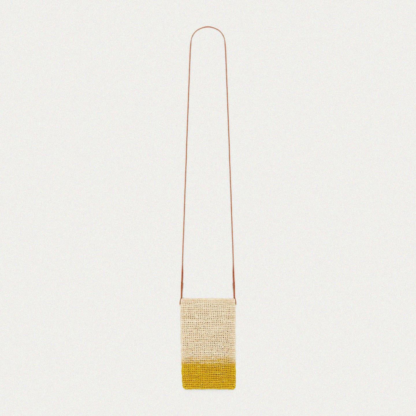 Ornement de mini sac en raphia teint en dégradé