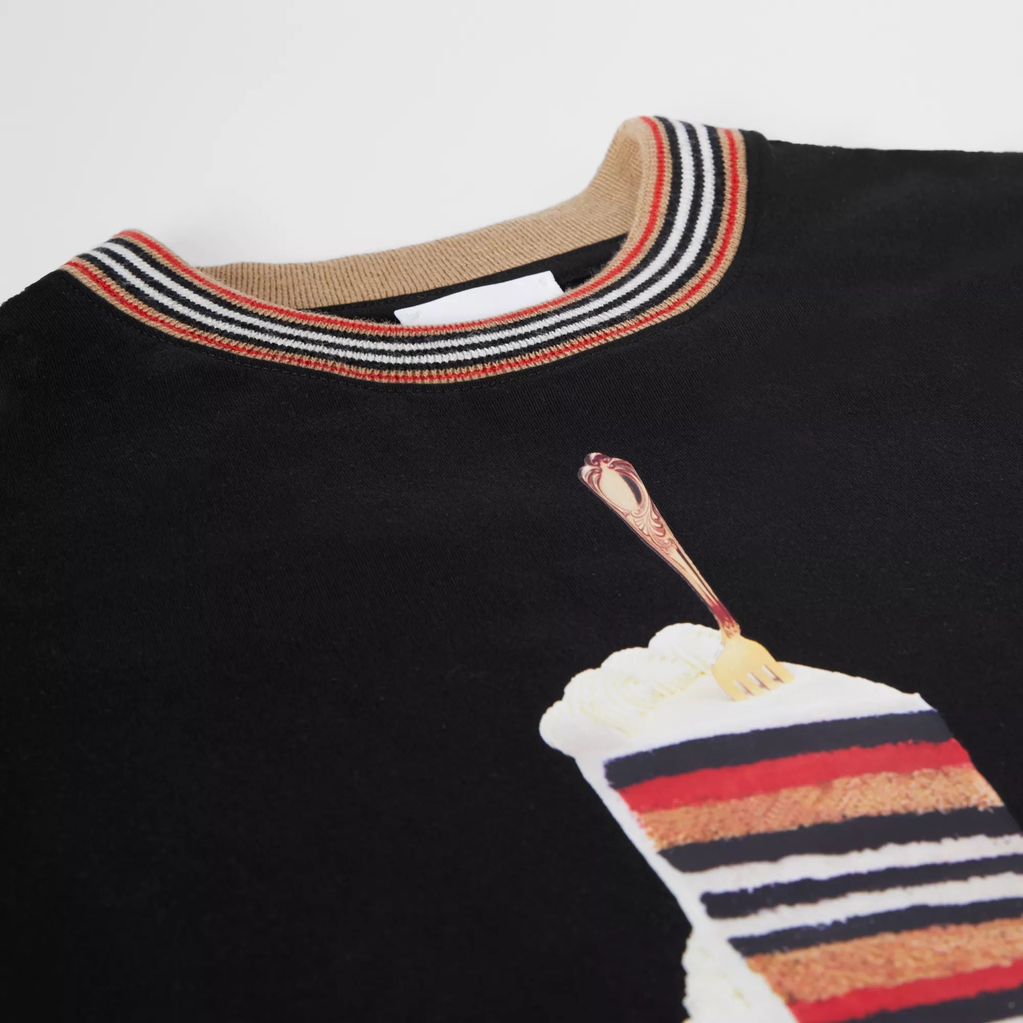 T-shirt noir en coton imprimé pour fille