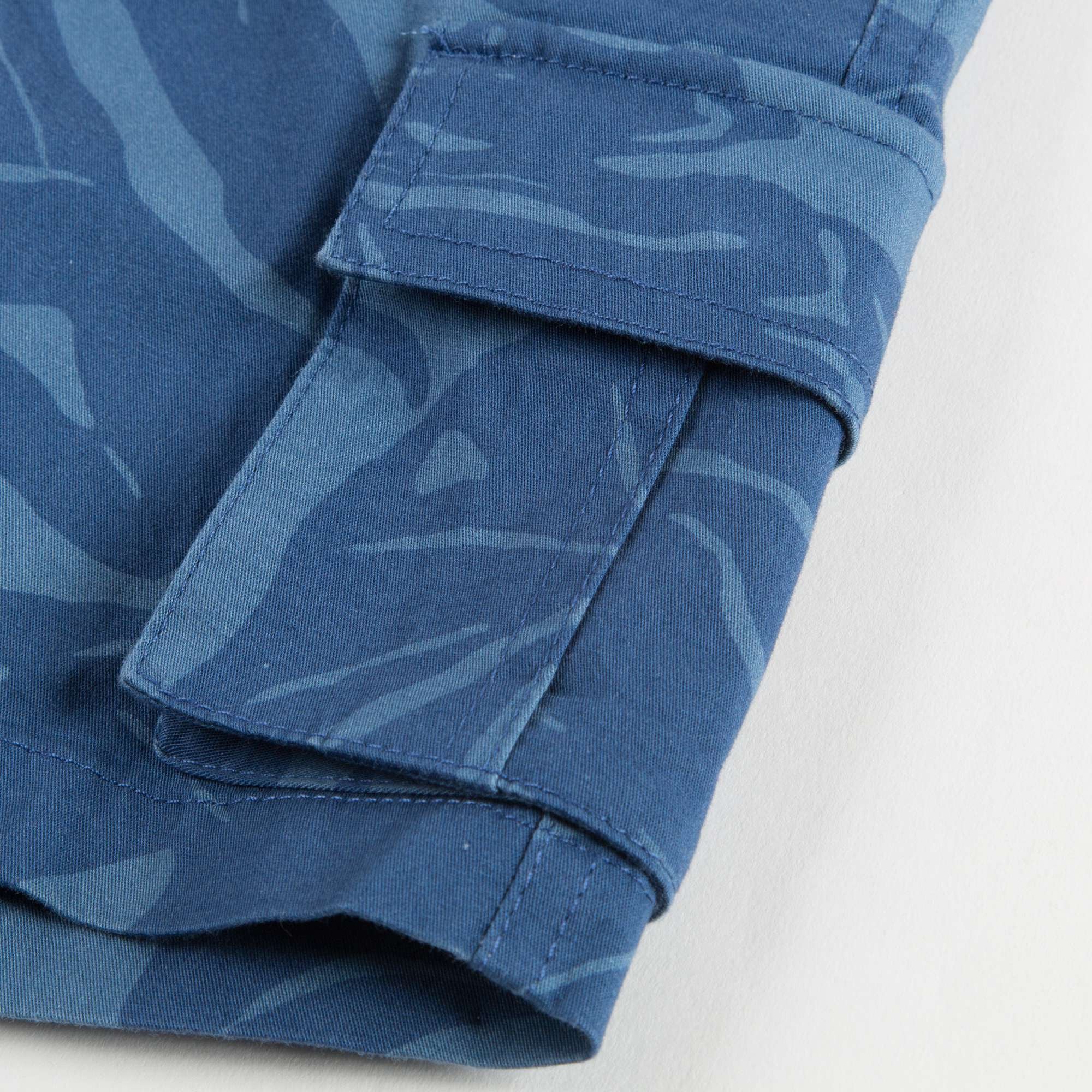 Short camouflage bleu garçon