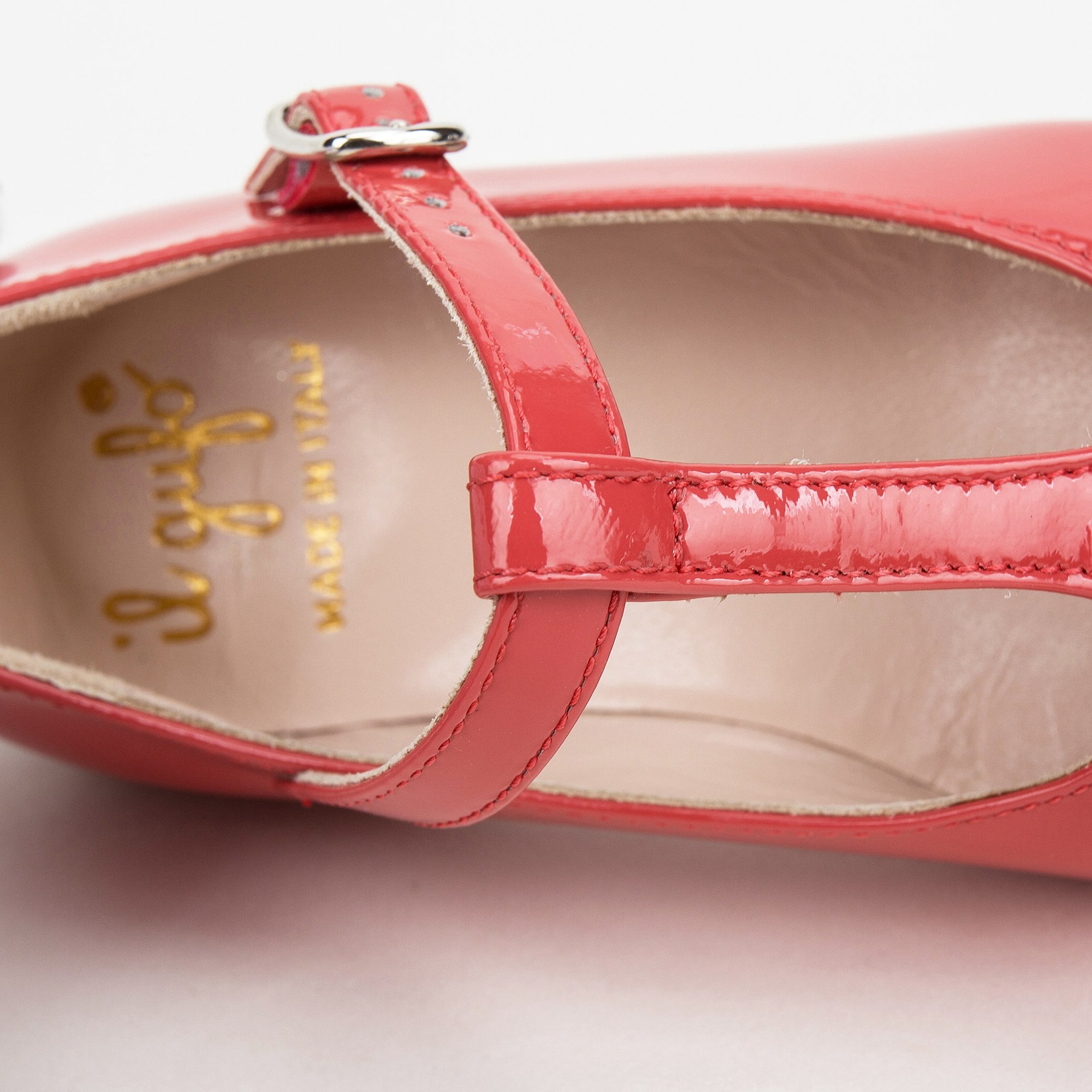 Chaussures à bride en T en cuir verni rouge pour filles avec nœuds décoratifs
