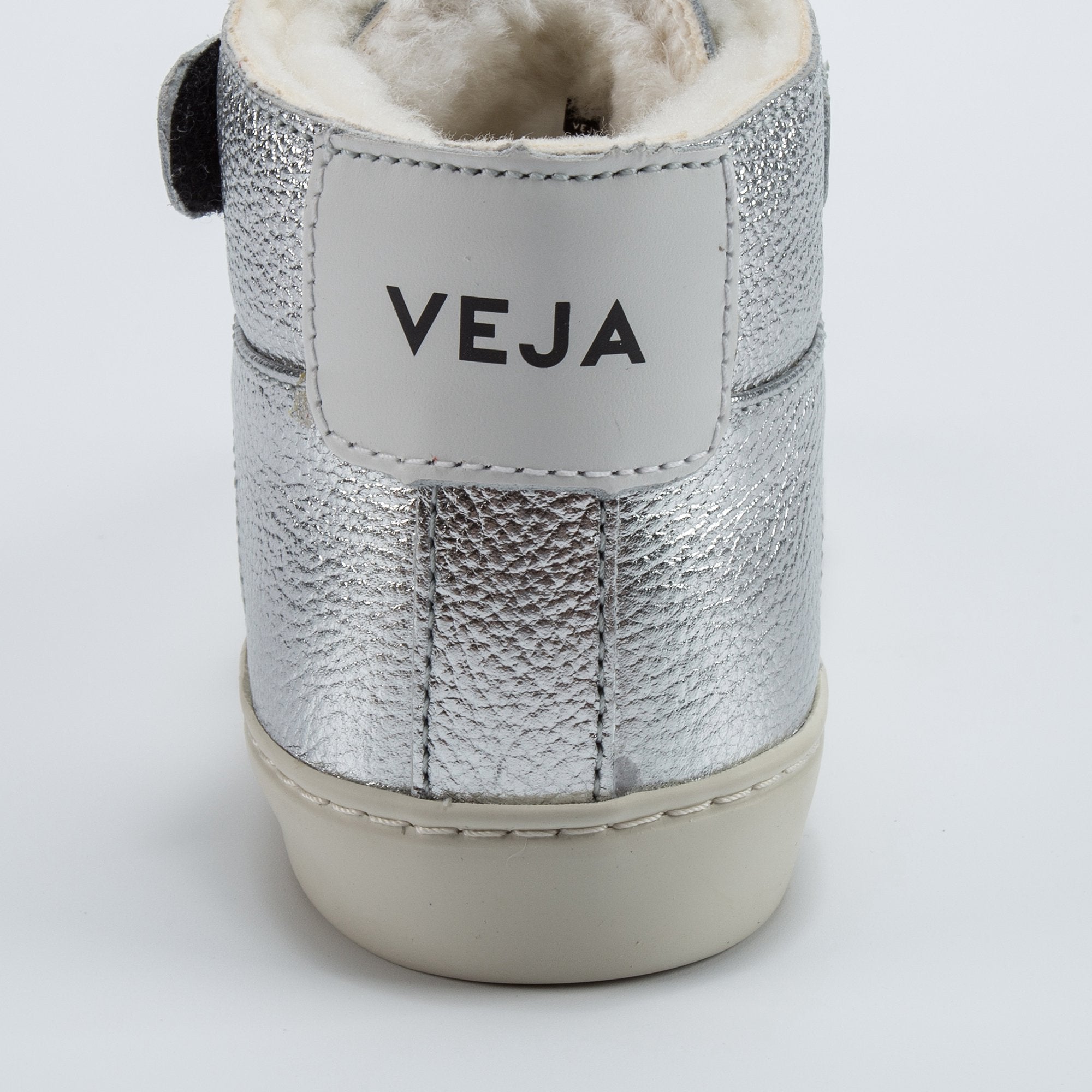 Chaussures en cuir argenté avec velcro et « V » blanc pour Garçons et Filles