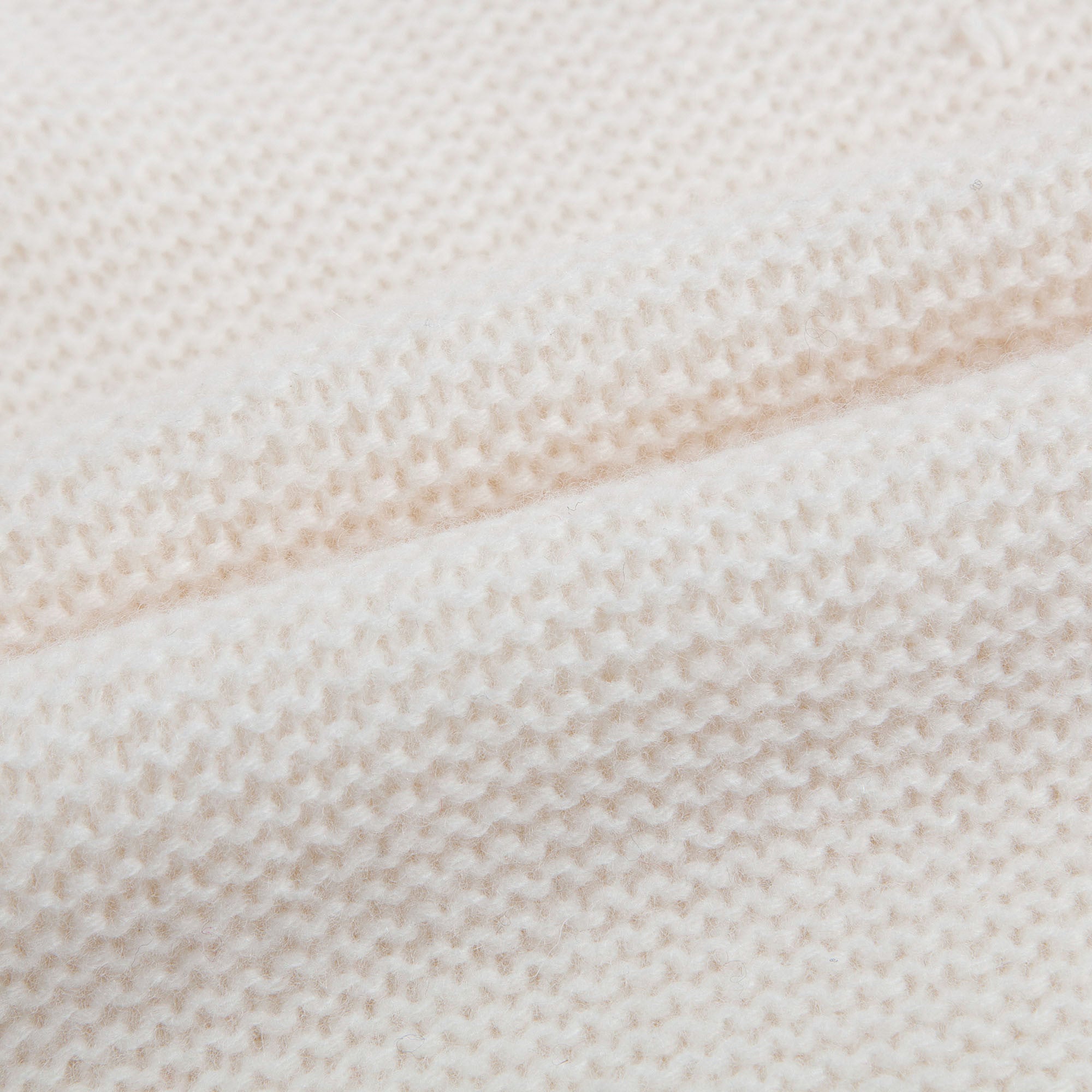Pull Fille Laine Blanc Lait Avec Finitions Écusson Argenté