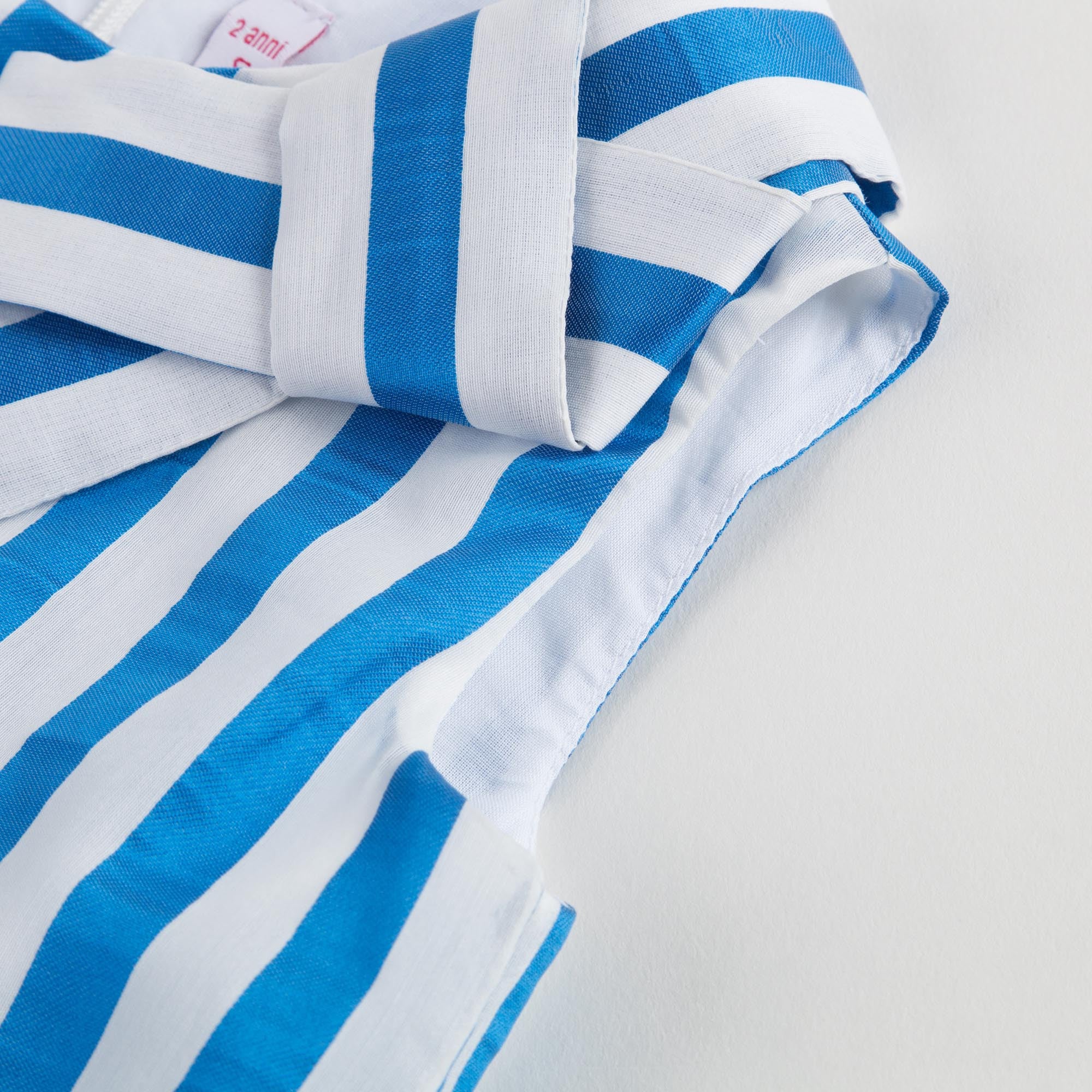 Robe en voile de soie mélangée bleue pour fille