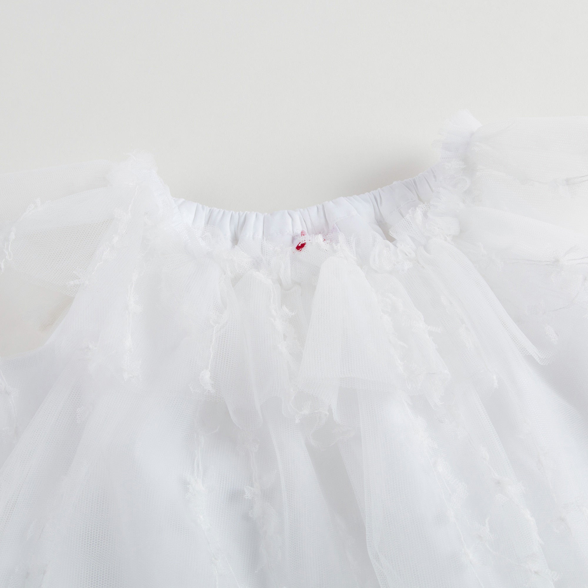 Robe blanche en dentelle pour fille