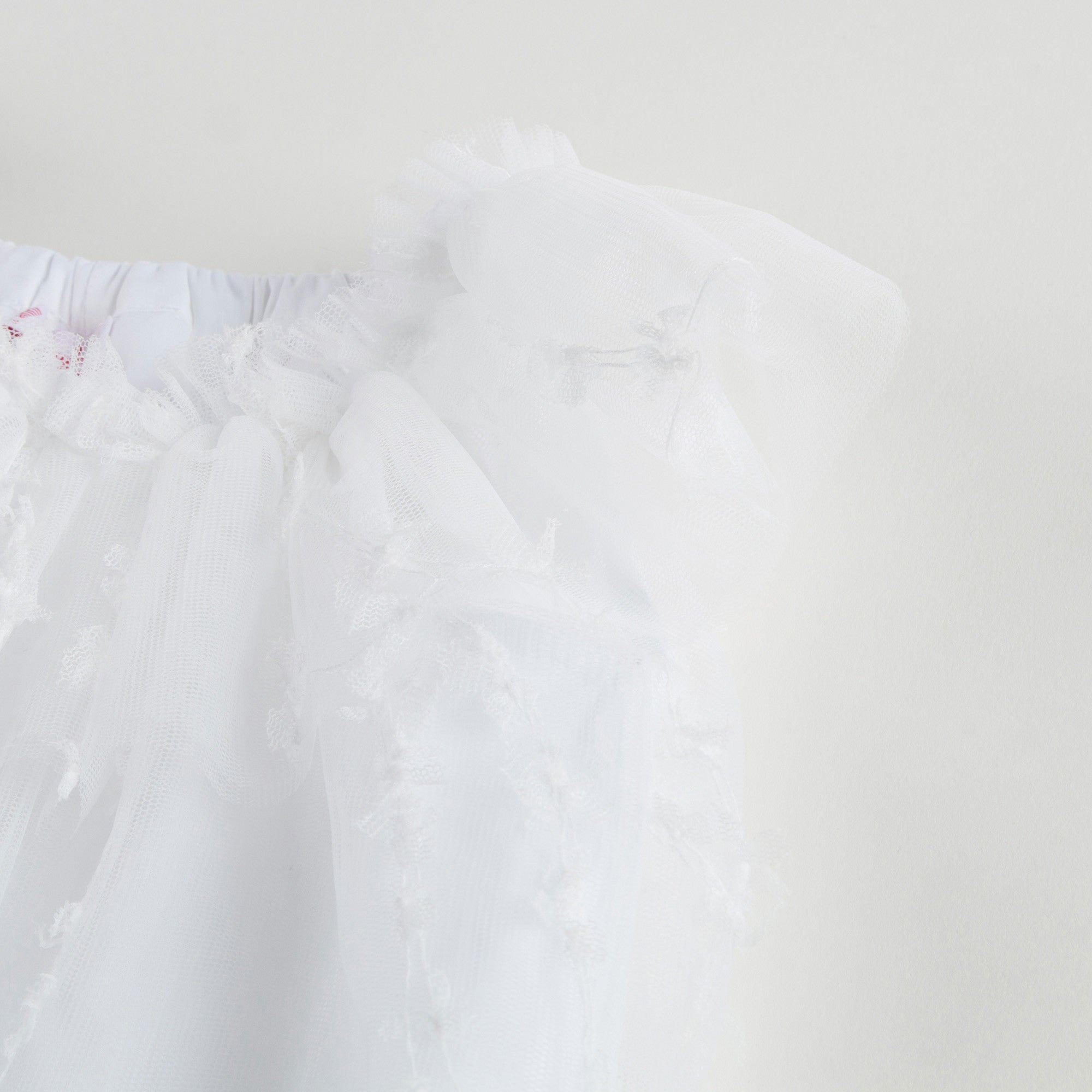 Robe blanche en dentelle pour fille