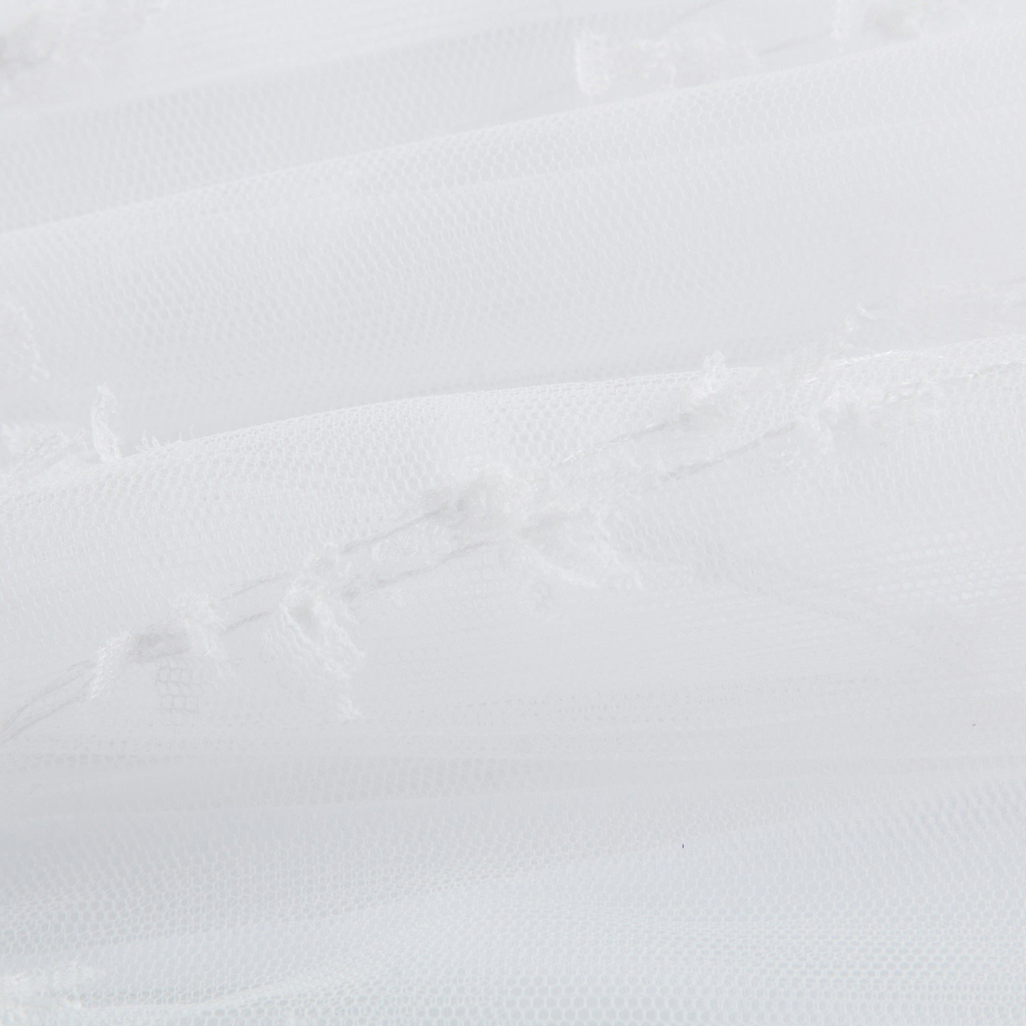 Robe blanche en dentelle pour fille