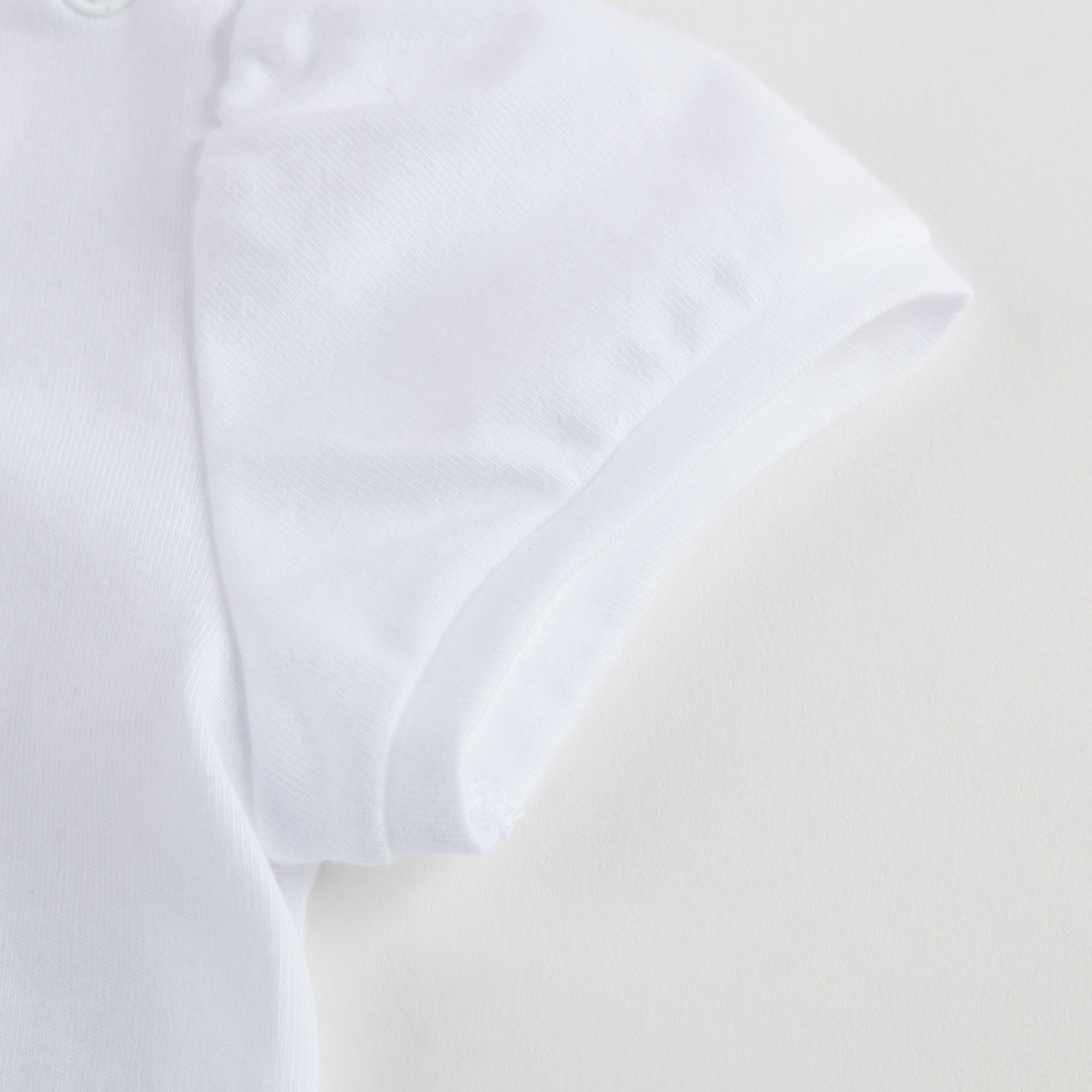 T-shirt en coton blanc pour bébés filles avec application fillette