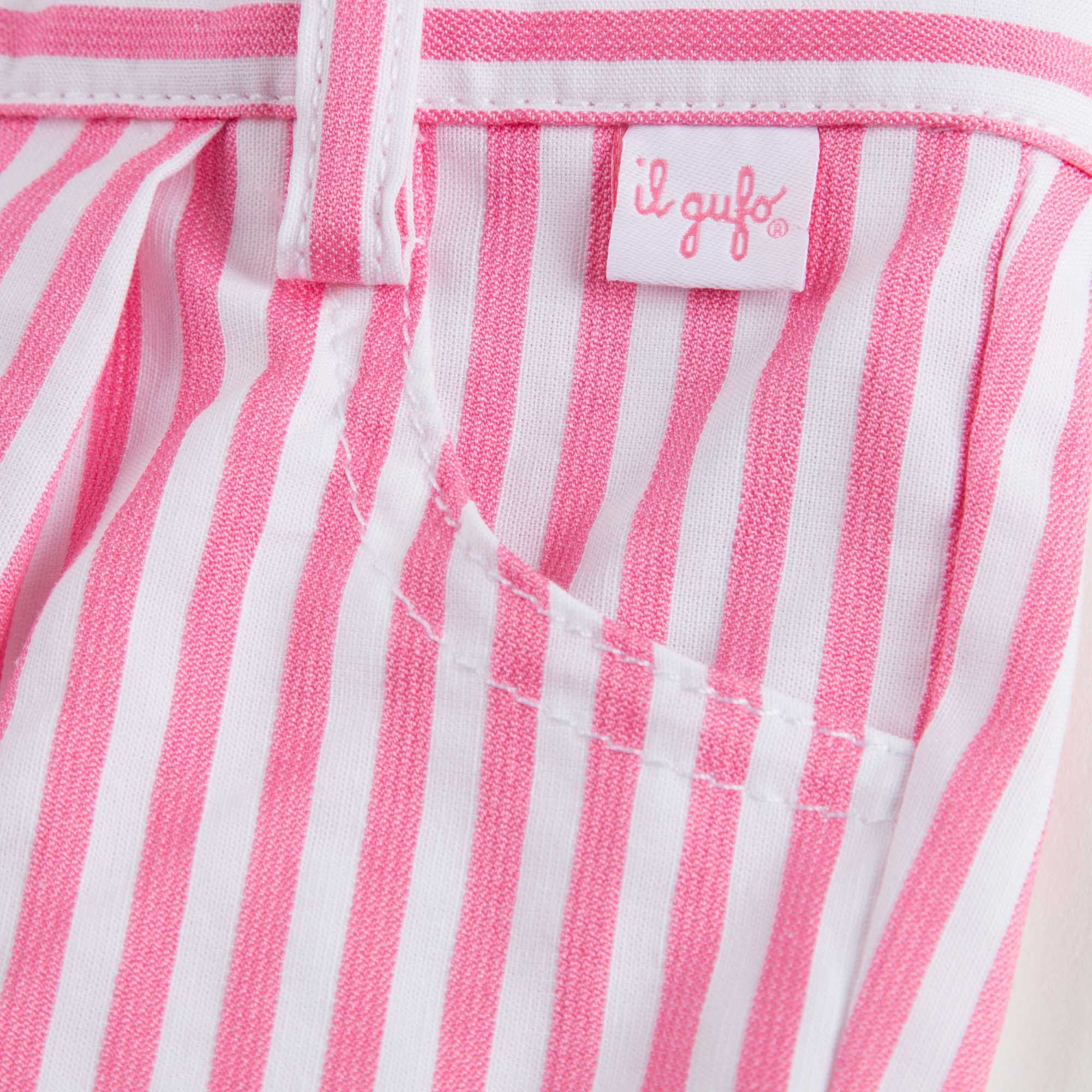 Short rose et blanc à rayures pour fille