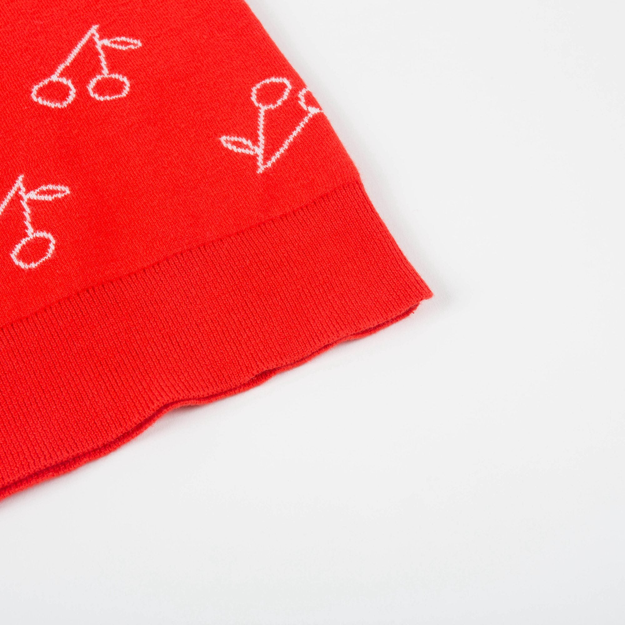 T-shirt tricoté rouge cerises blanches pour bébé fille
