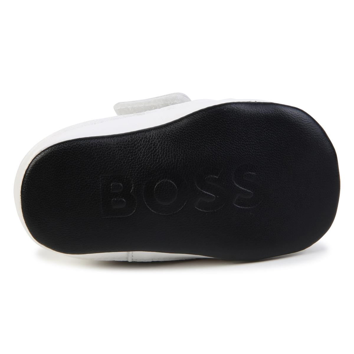 Chaussures plates blanches pour bébé garçon