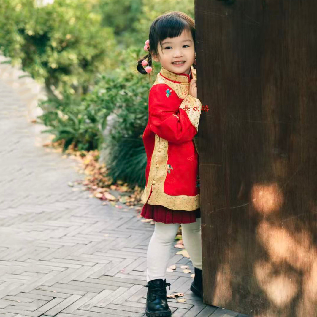 女童红色"百瑞花神"刺绣外套