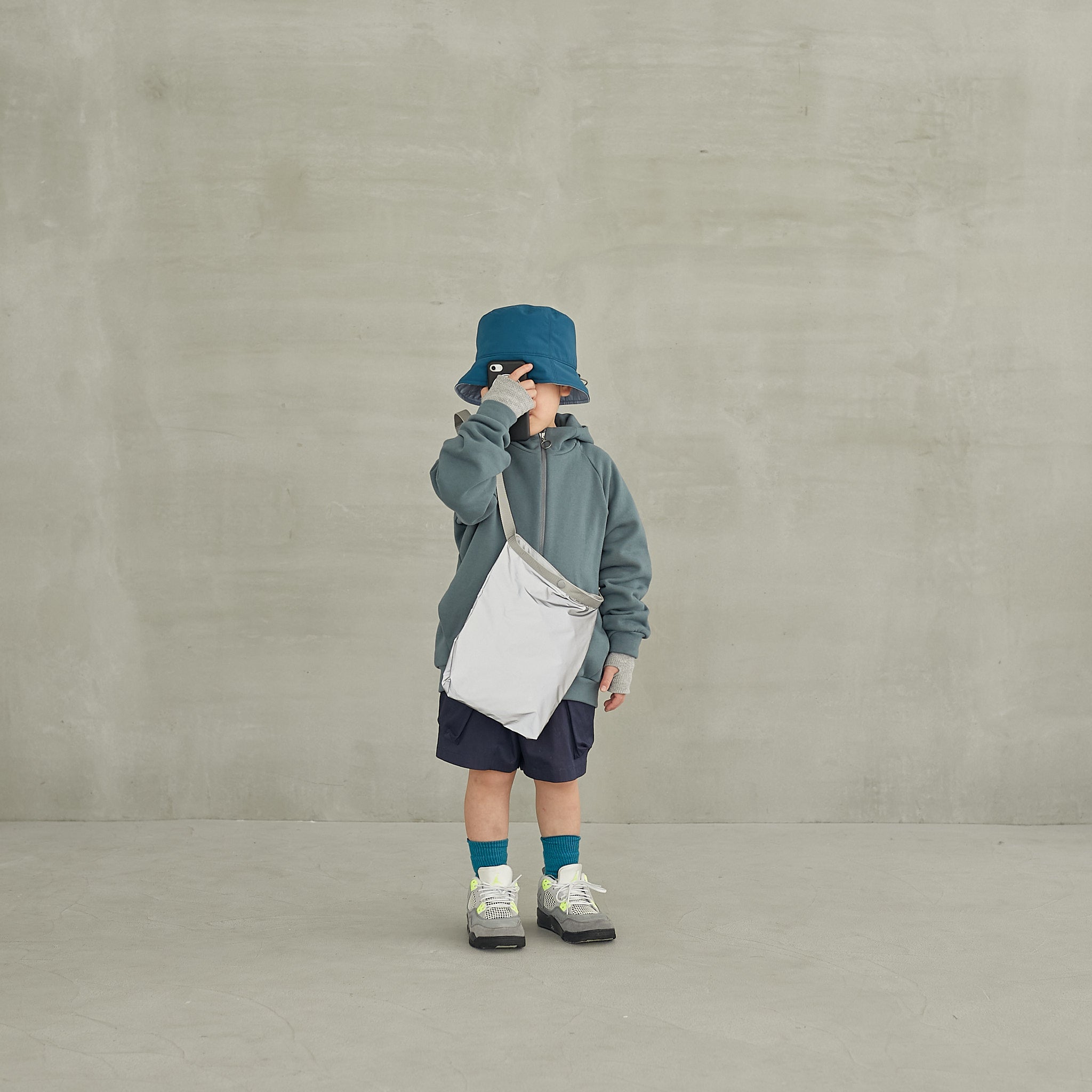 Boys & Girls Silver Diagonal Bag