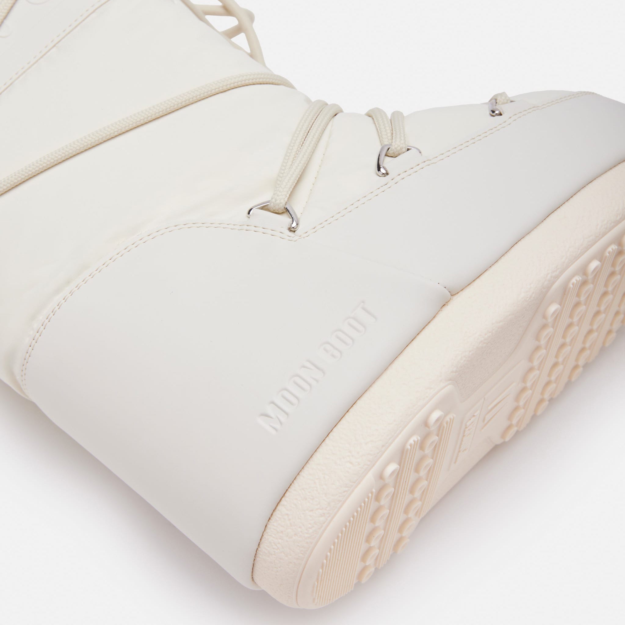 Women Cream "ICON" Boots