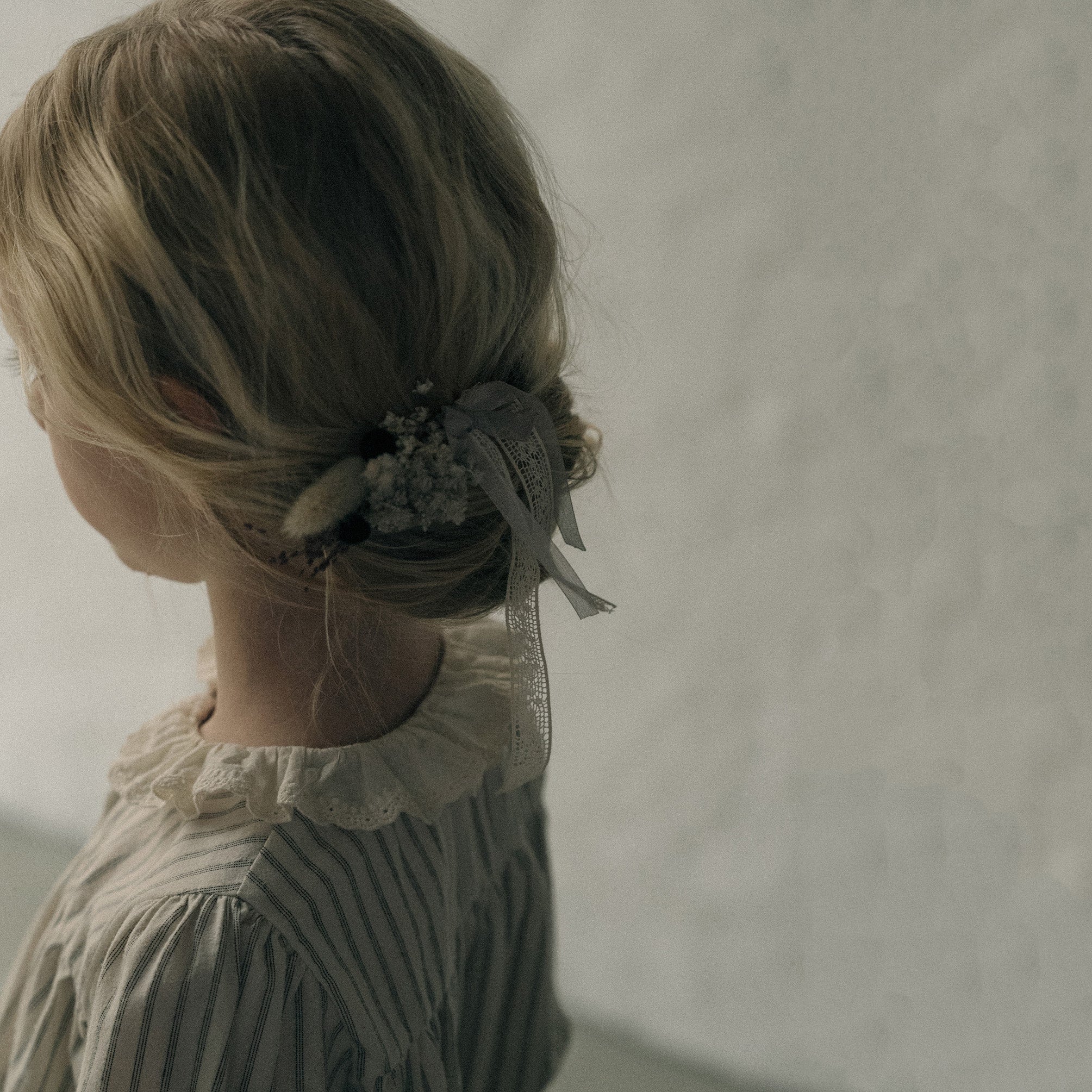 Girls Light Grey Hair Clip