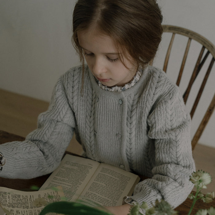 Gilet en laine bleu pâle pour fille