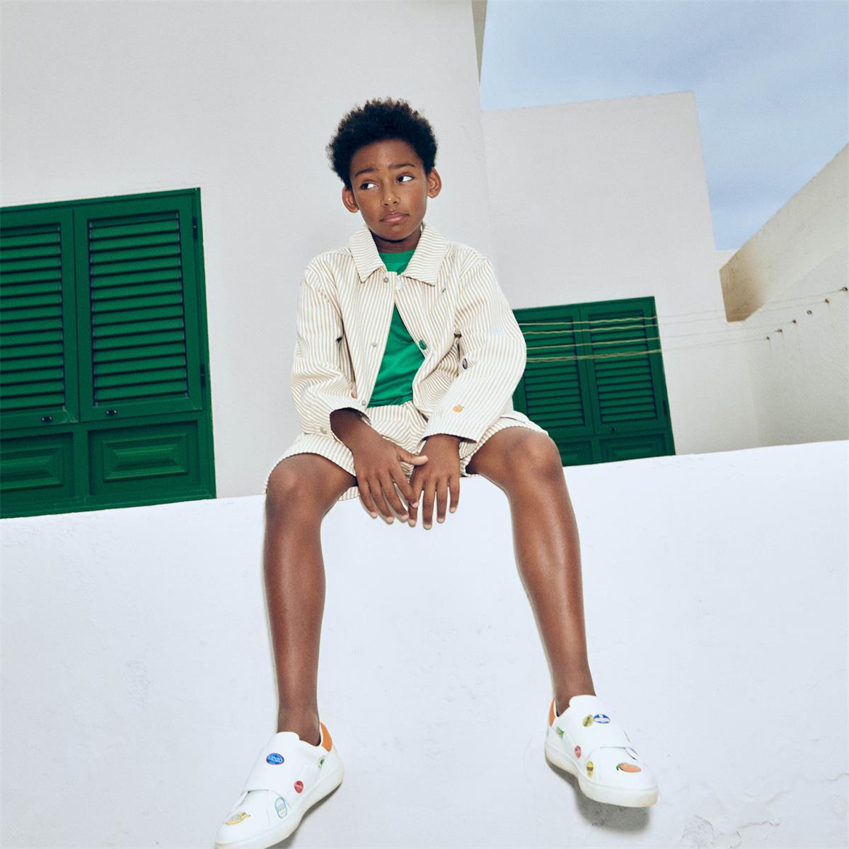 VESTE