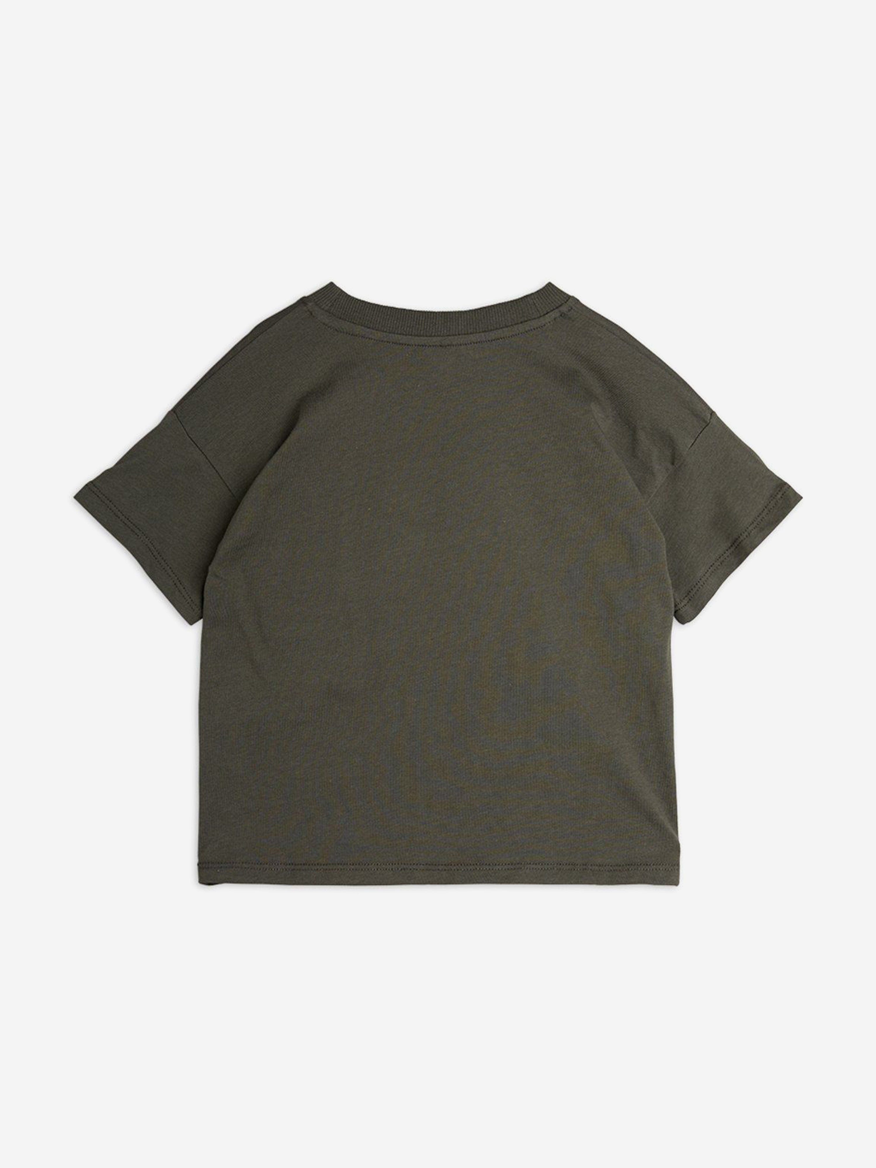 Girls Arrowed Heart Embroidered T-Shirt in Black
