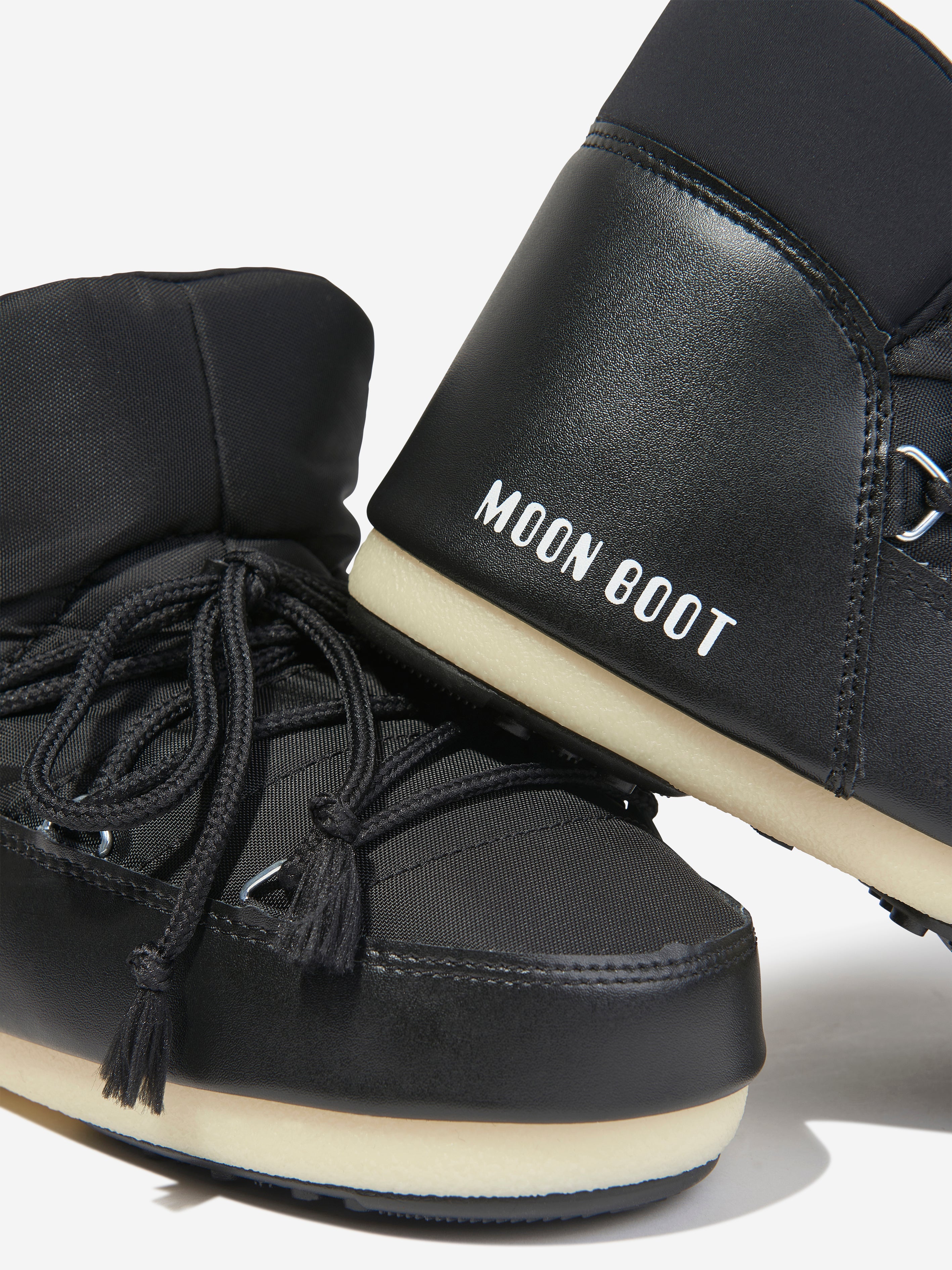 Kids Nylon Pumps in Black