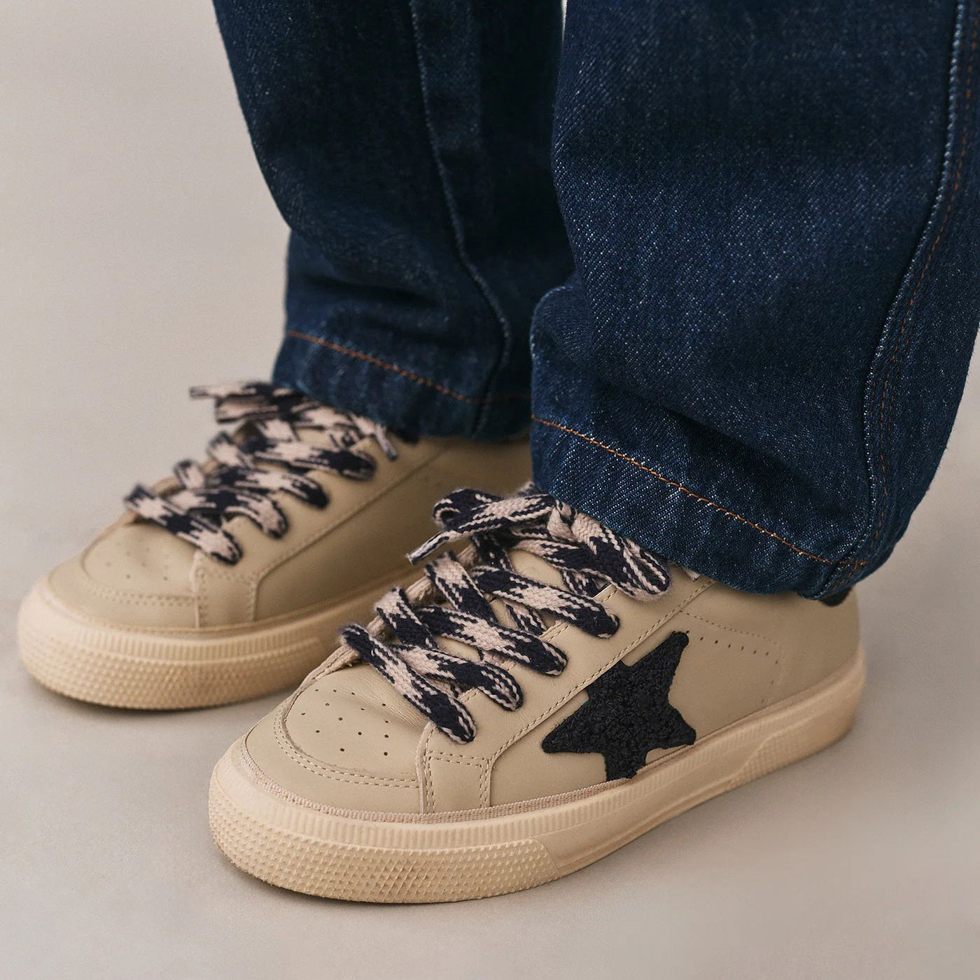Boys Beige Shoes(Bonpoint x Golden Goose)