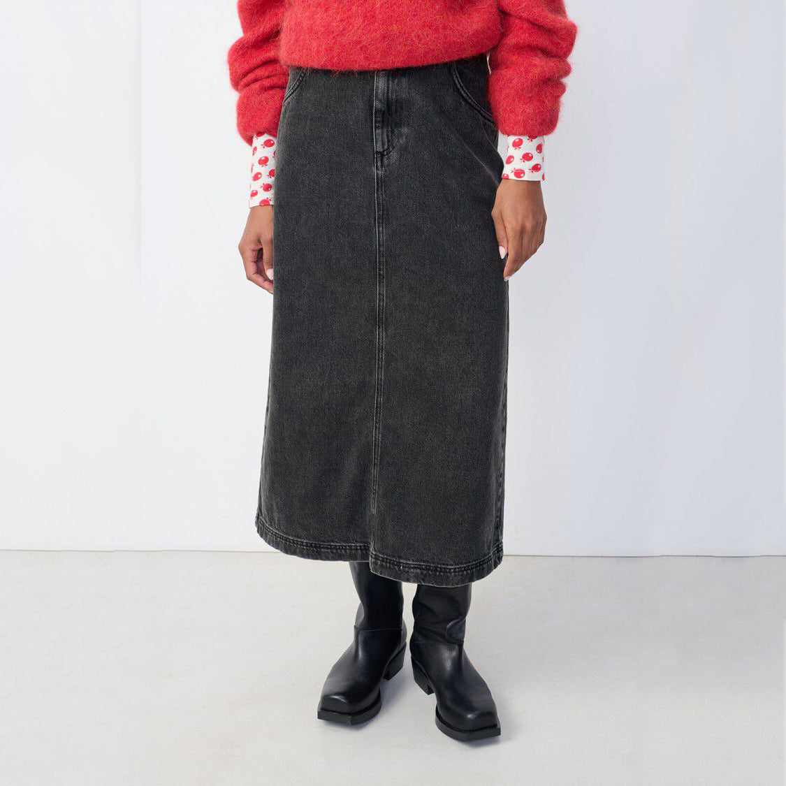 Women Black Demin Skirt