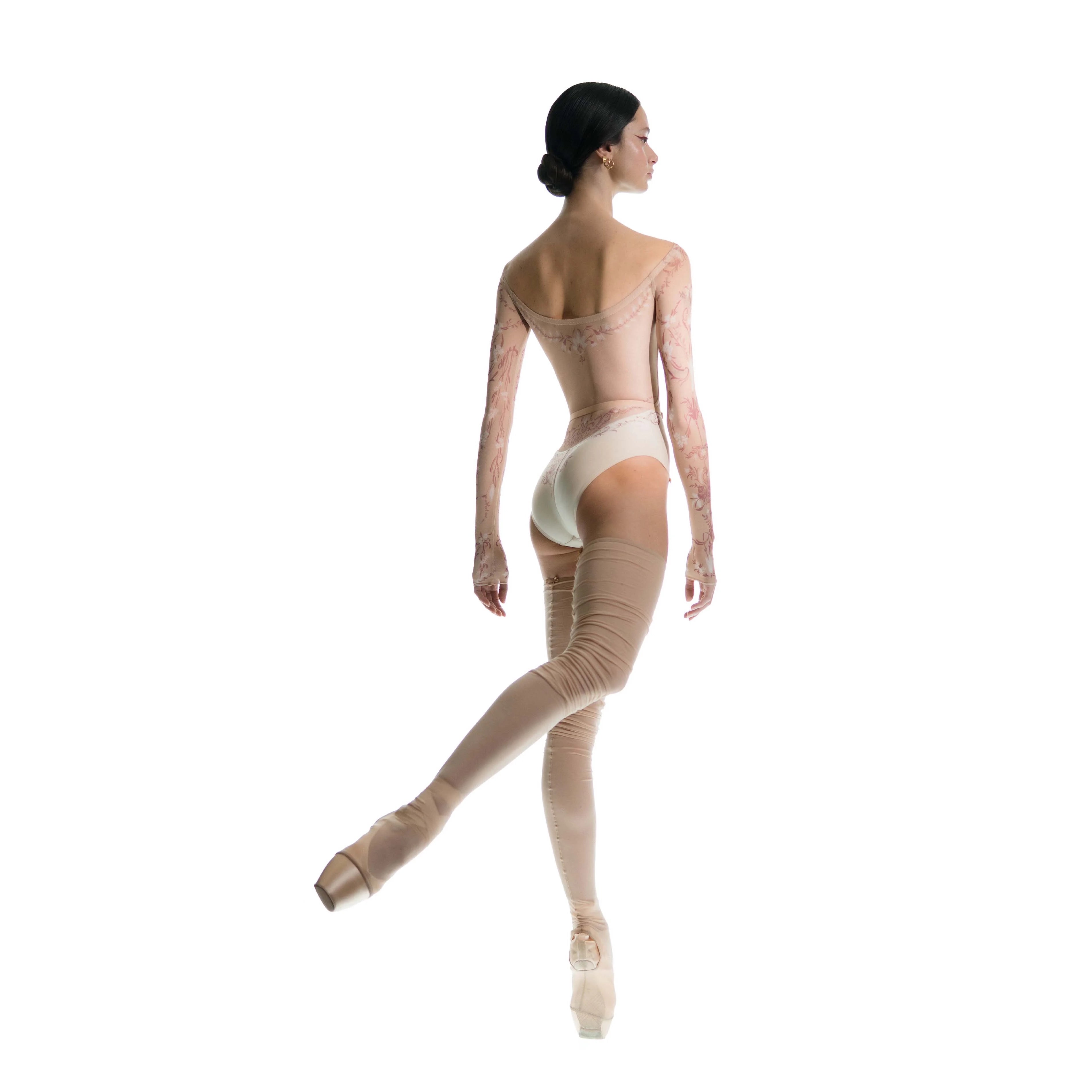 Women White "PORCELAIN SKIN" Long Sleeves Ballet Onesies(252LE26VC/edelweiss/burgundy)
