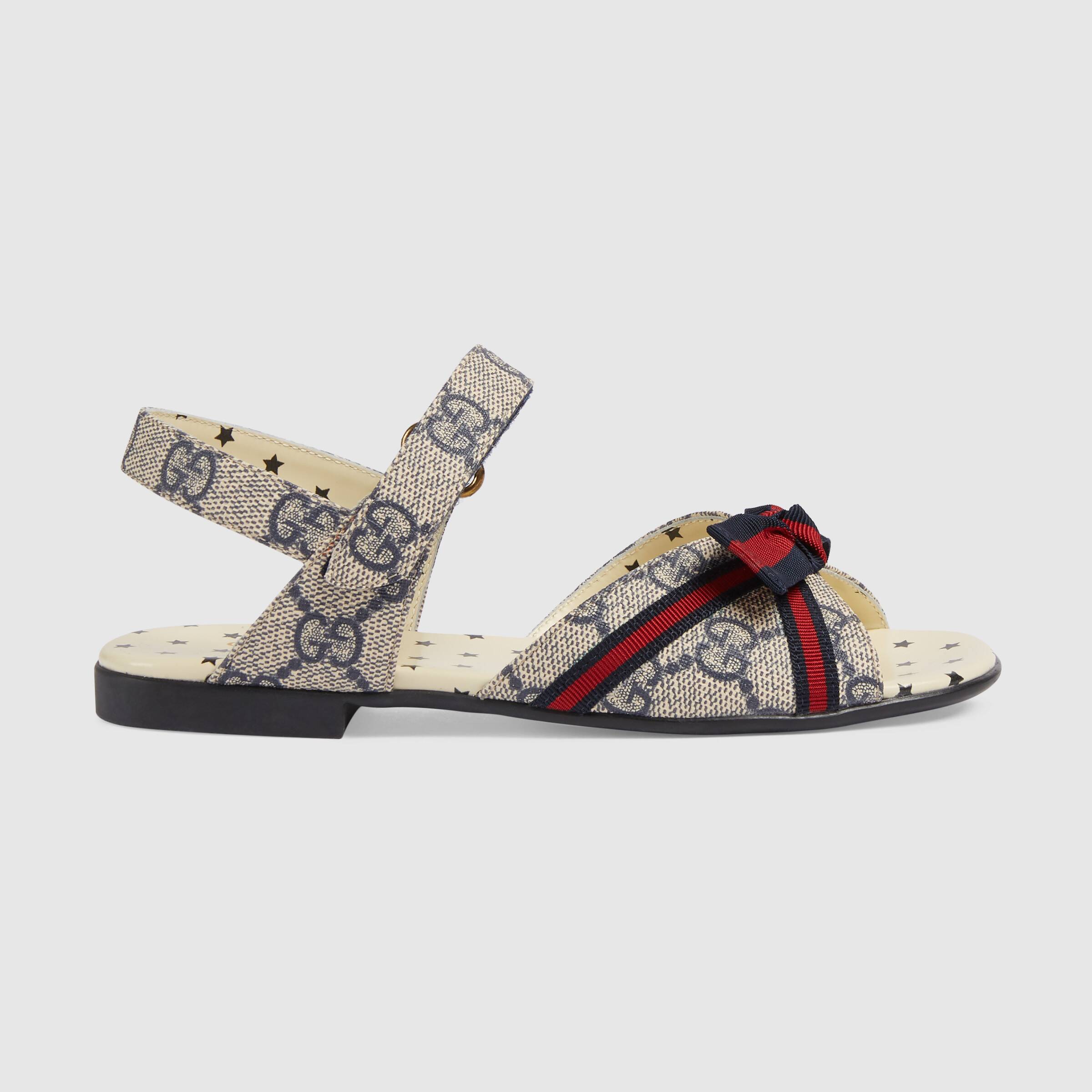 Sandales GG beiges et bleues pour fille