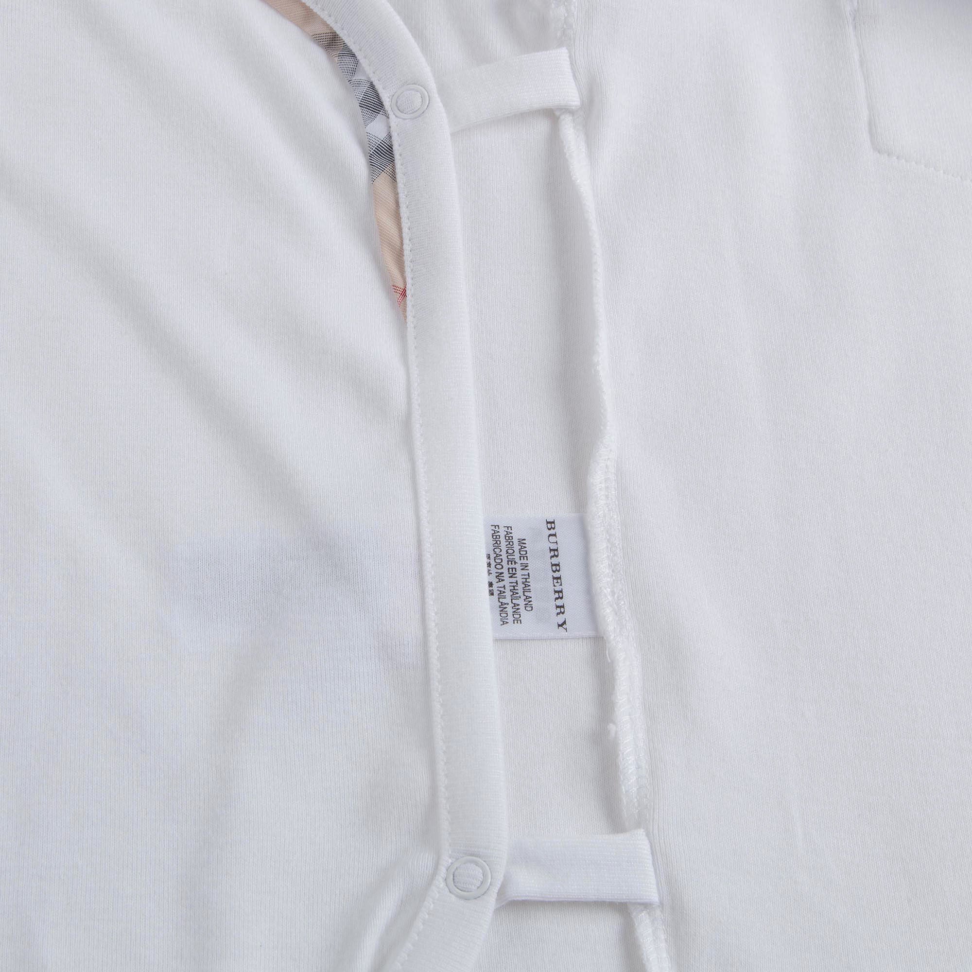 Baby White Boxed Gift Set With Bodysuit, Hat & Bib - CÉMAROSE | Children's Fashion Store - 17