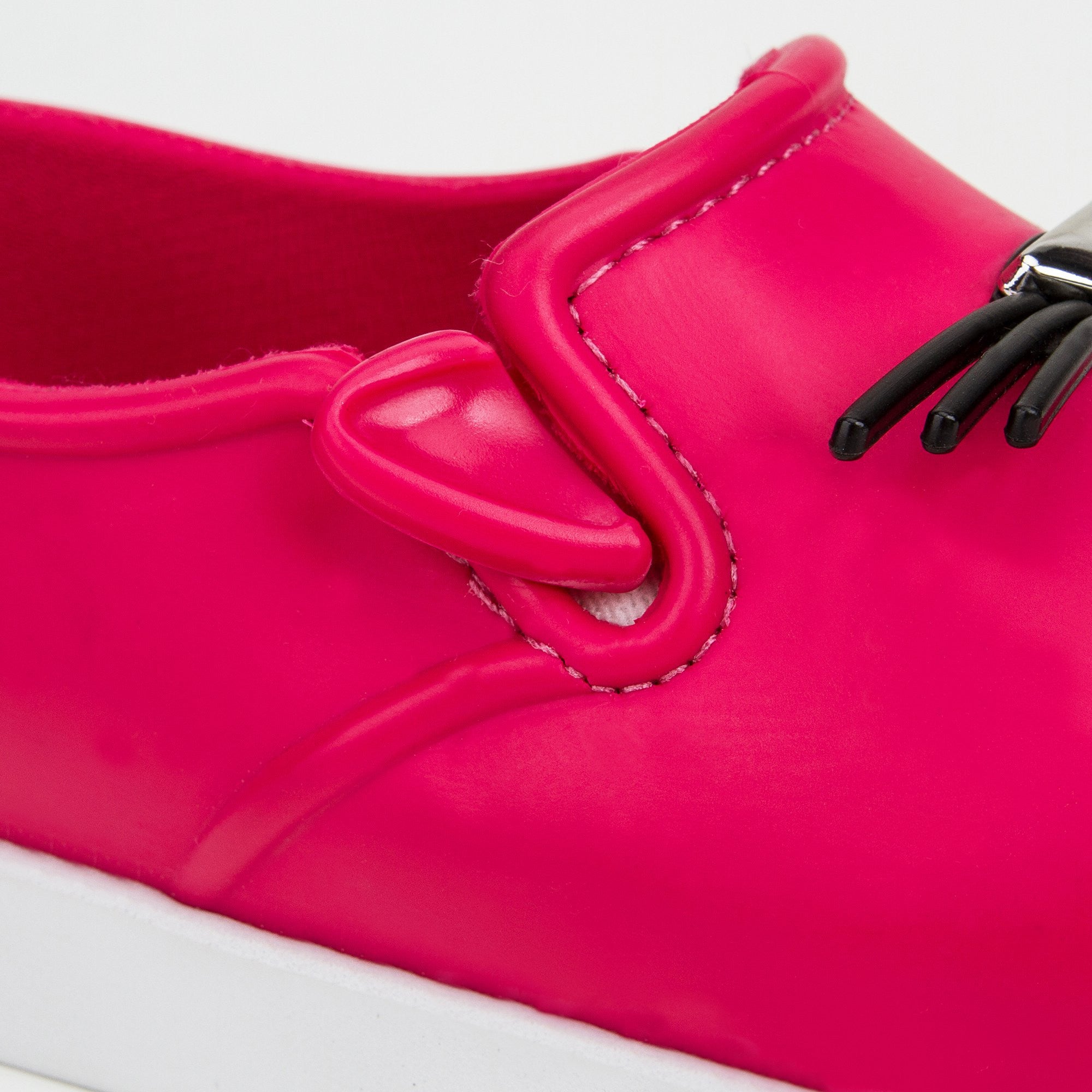 Girls Pink 'Cat' Slip-On Shoes