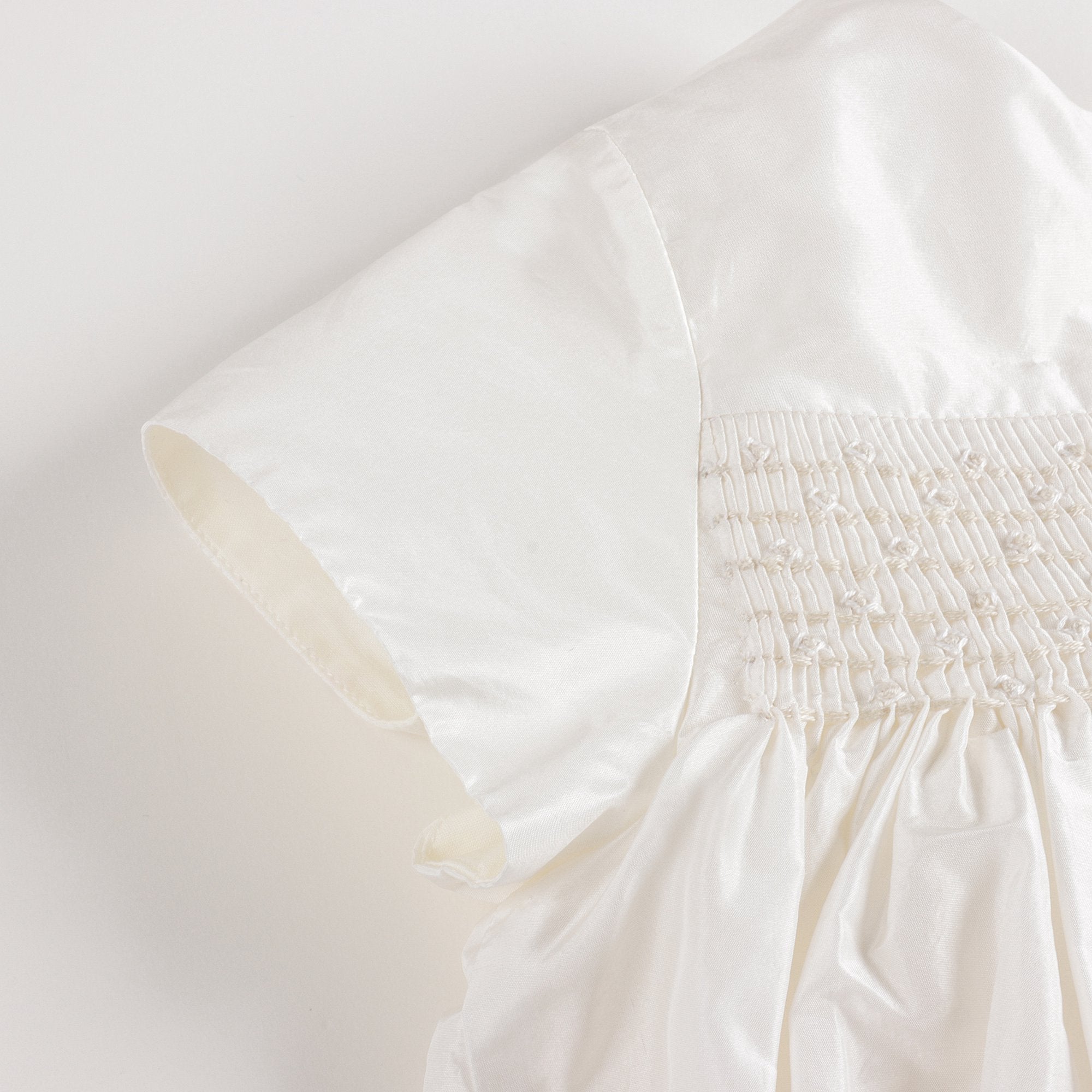 Robe en soie blanche pour bébés filles