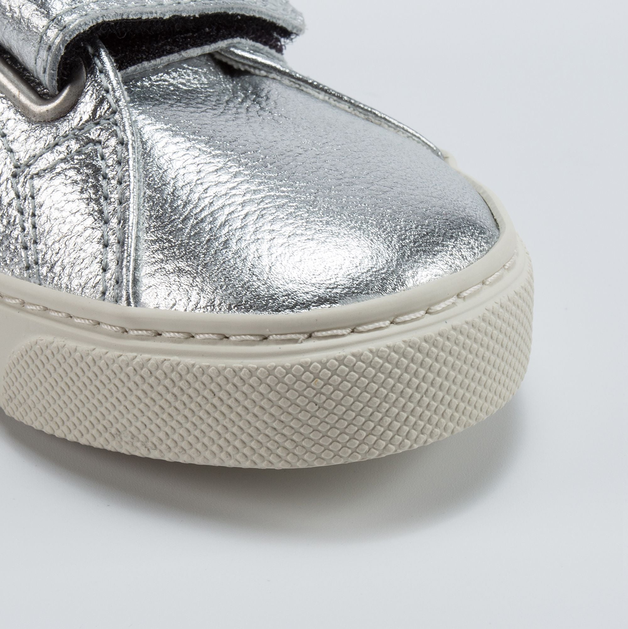 Boys & Girls Silver Leather Velcro With White "V" Shoes