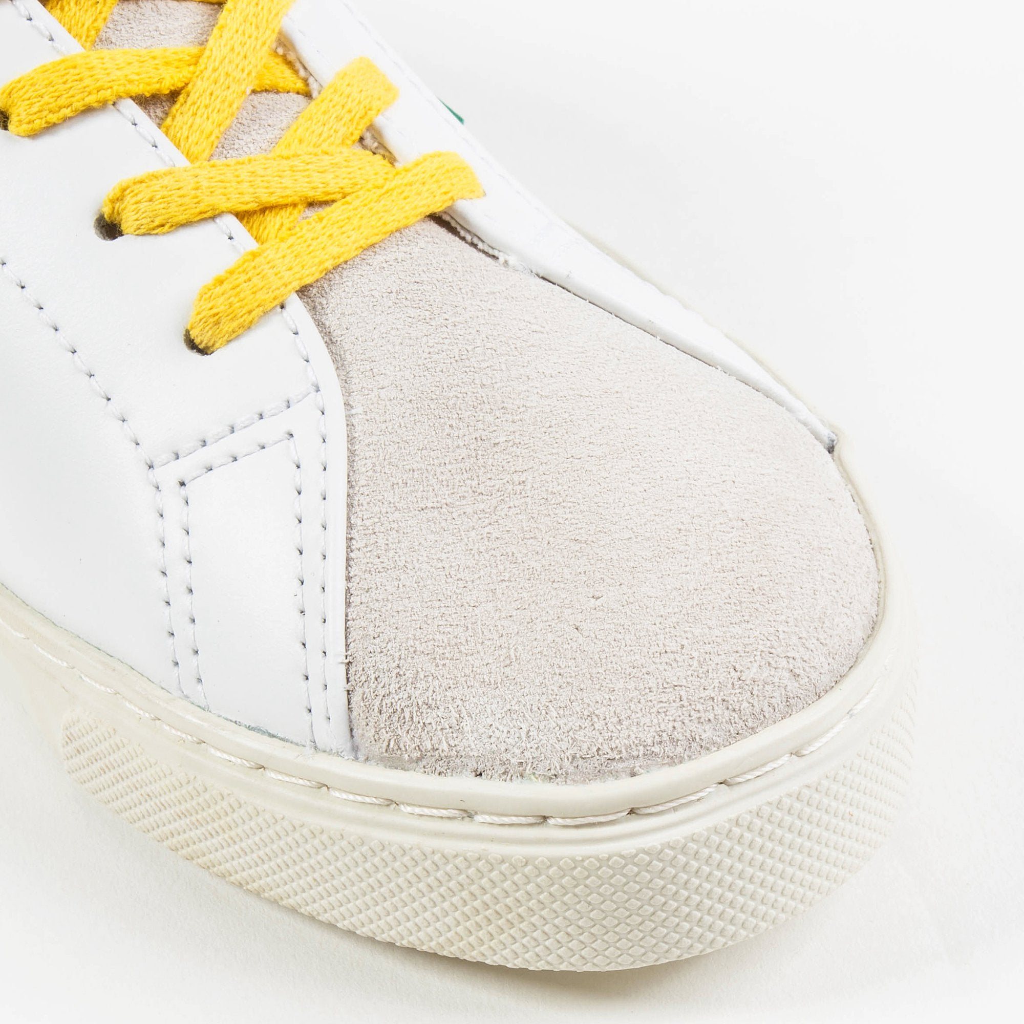 Girls & Boys Extar White Emeraude Gold Yellow Shoes