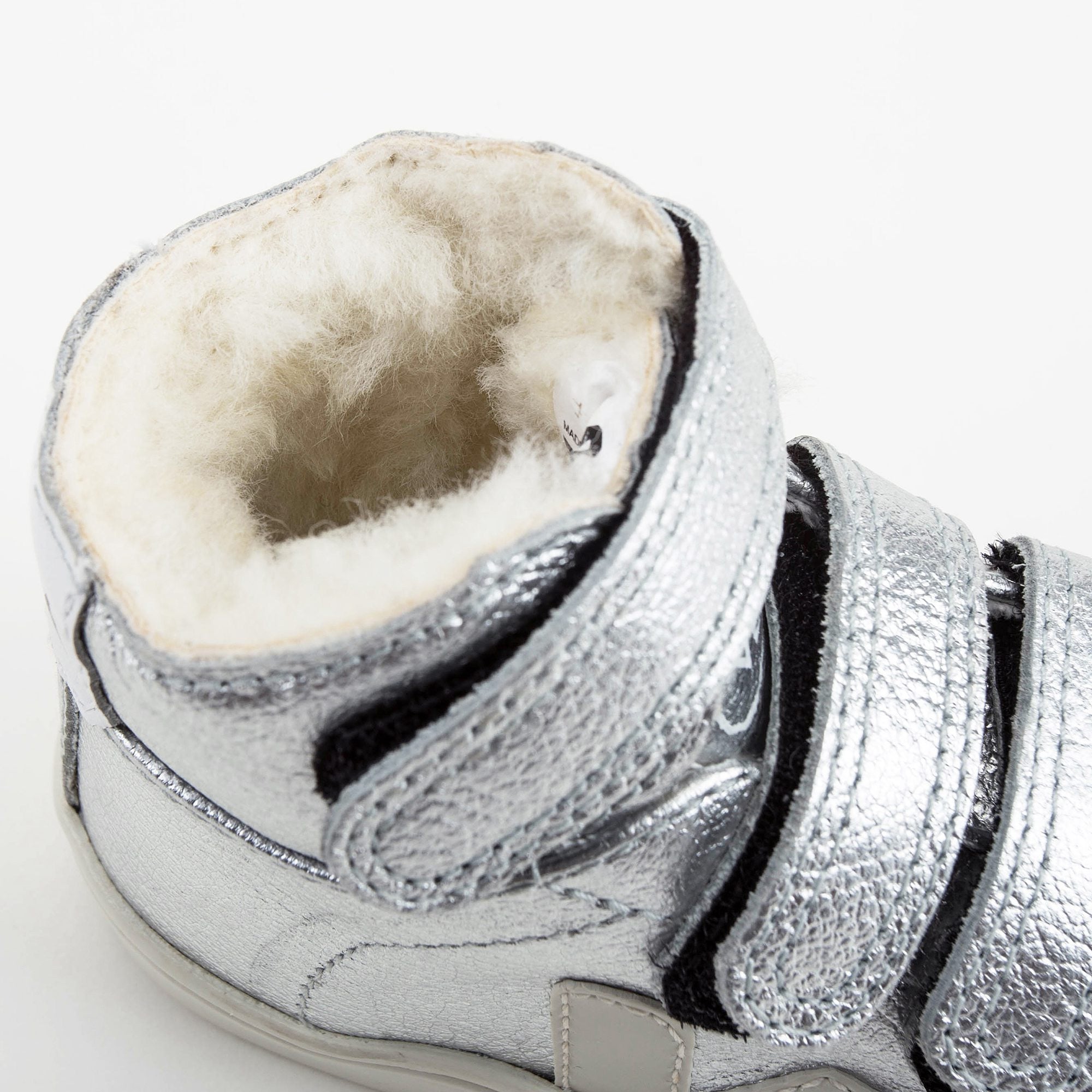 Boys & Girls Silver Velcro Leather Shoes With Fur