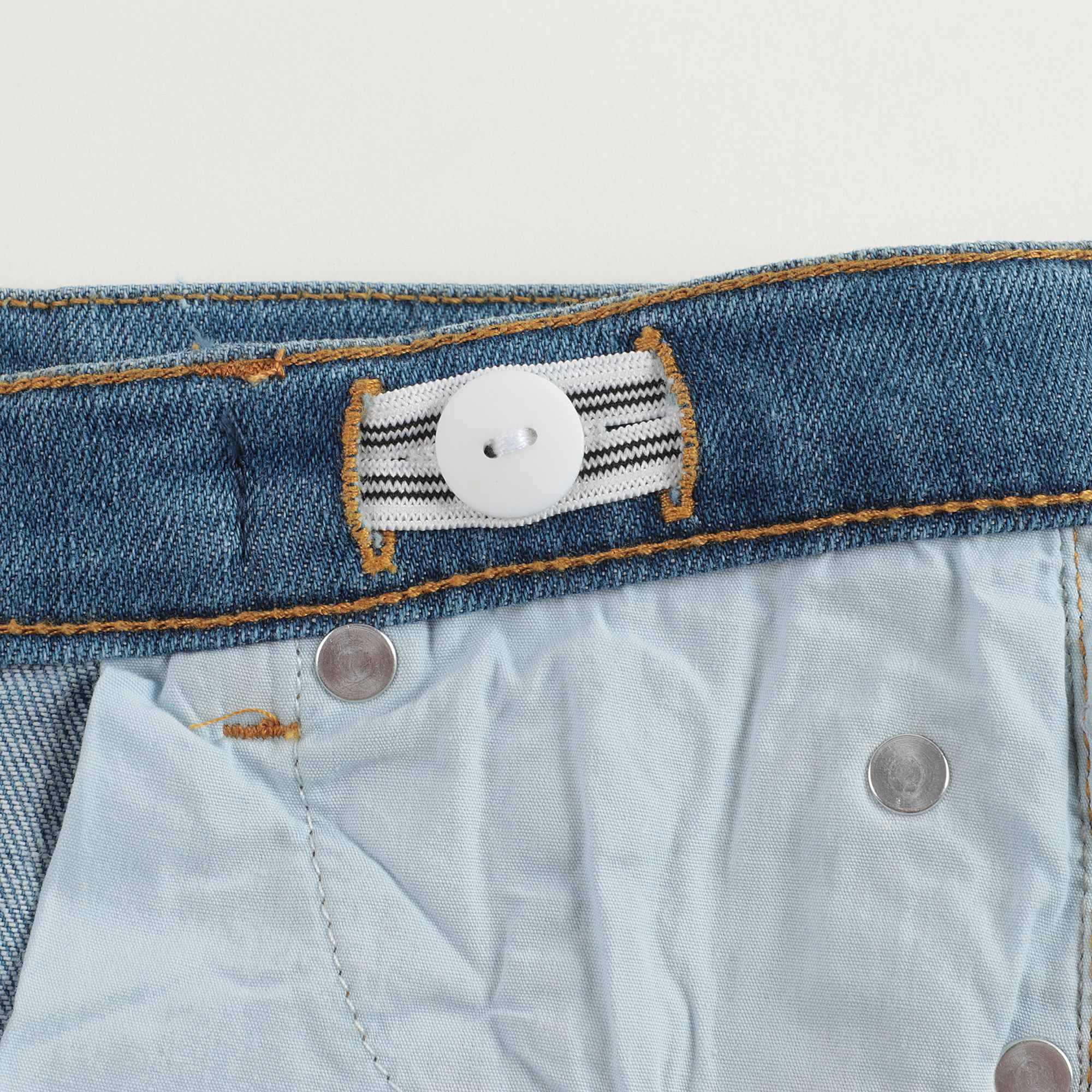 女童蓝色牛仔裤