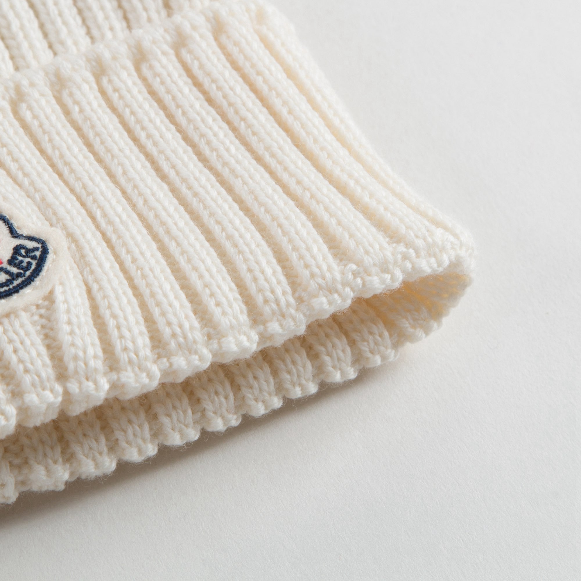 Boys & Girls Ivory Knitted Hat With Fur Pom-Pom Trim