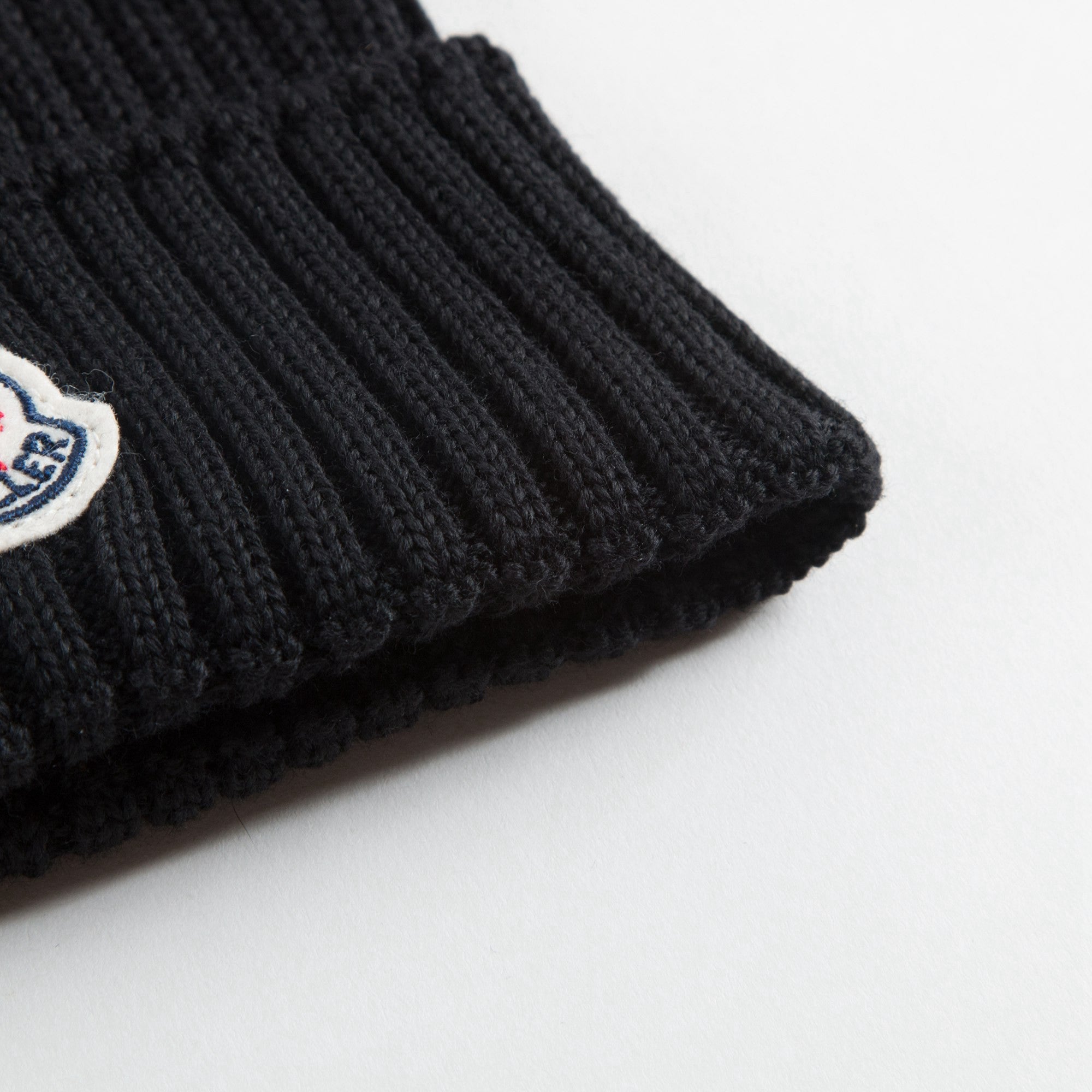 Boys & Girls Black Knitted Hat With Fur Pom-Pom Trim