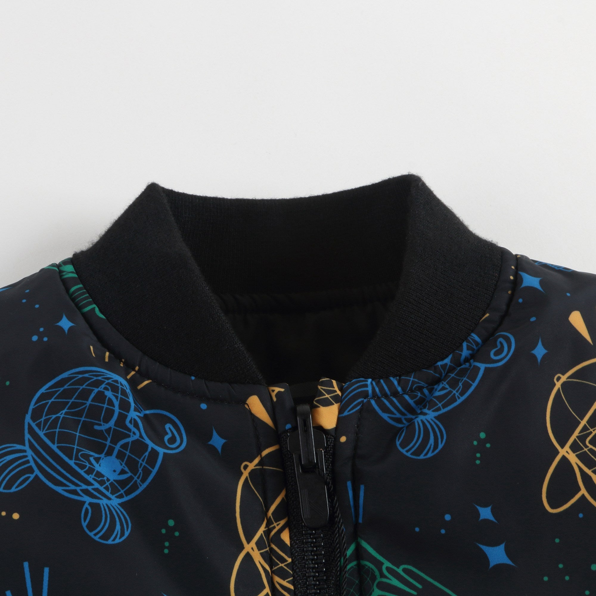 Boys Black Tiger Printed Reversibie Jacket