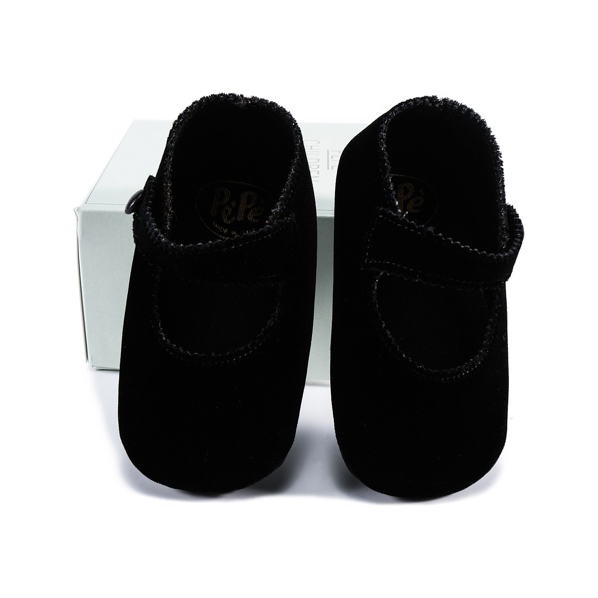Chaussures noires pour bébés filles