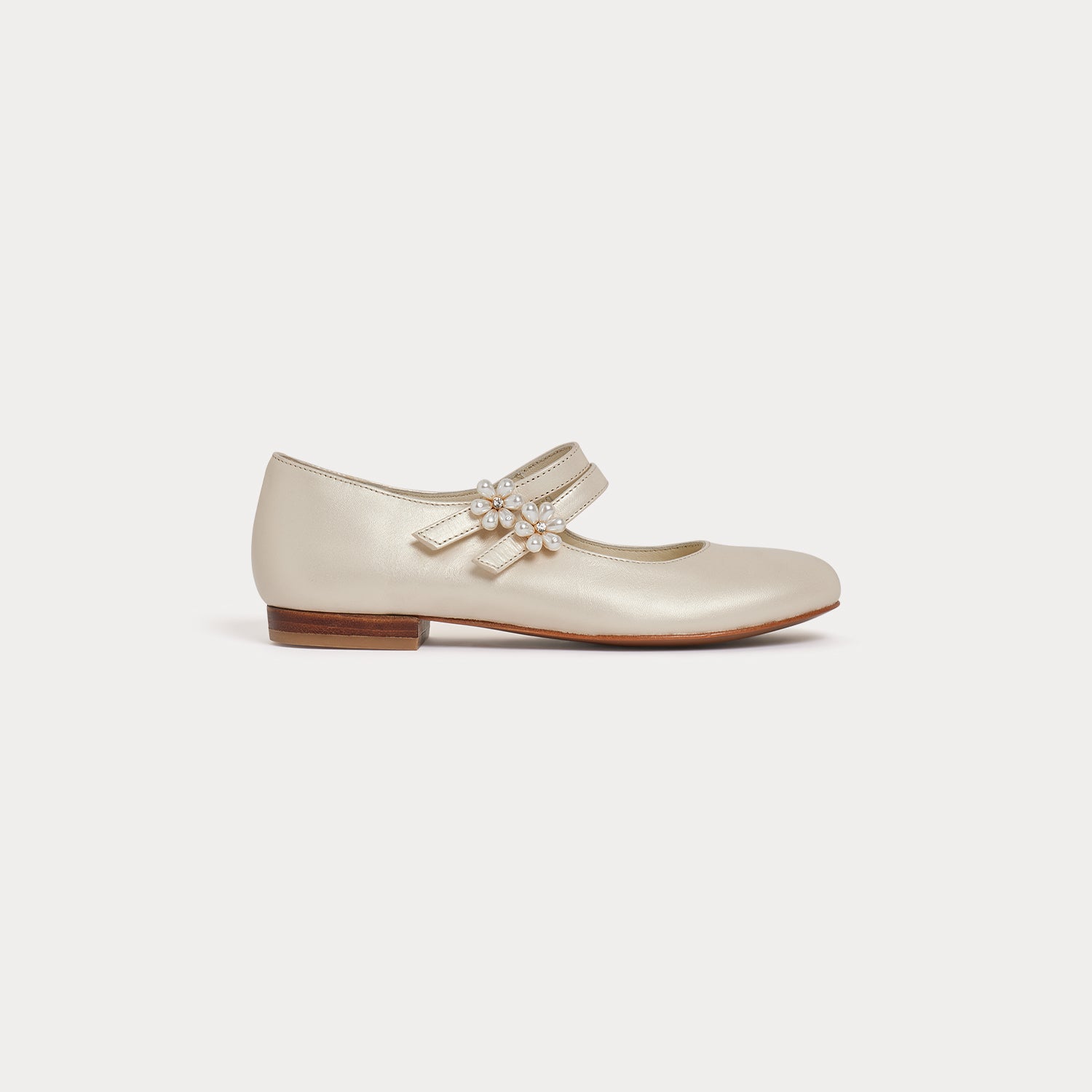Girls White Flat Shoes